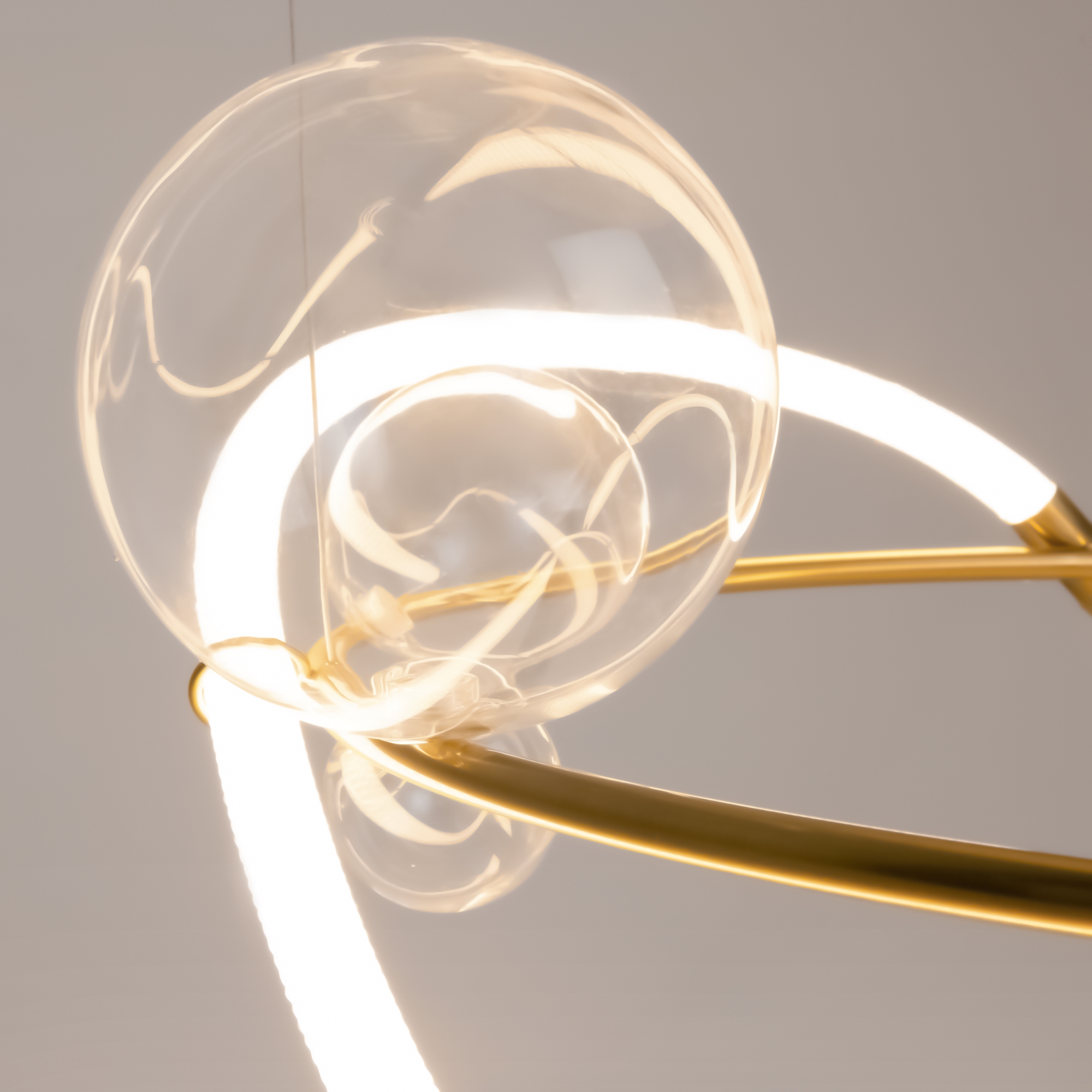 картинка Подвесной светильник Maytoni MOD289PL-L53BS3K