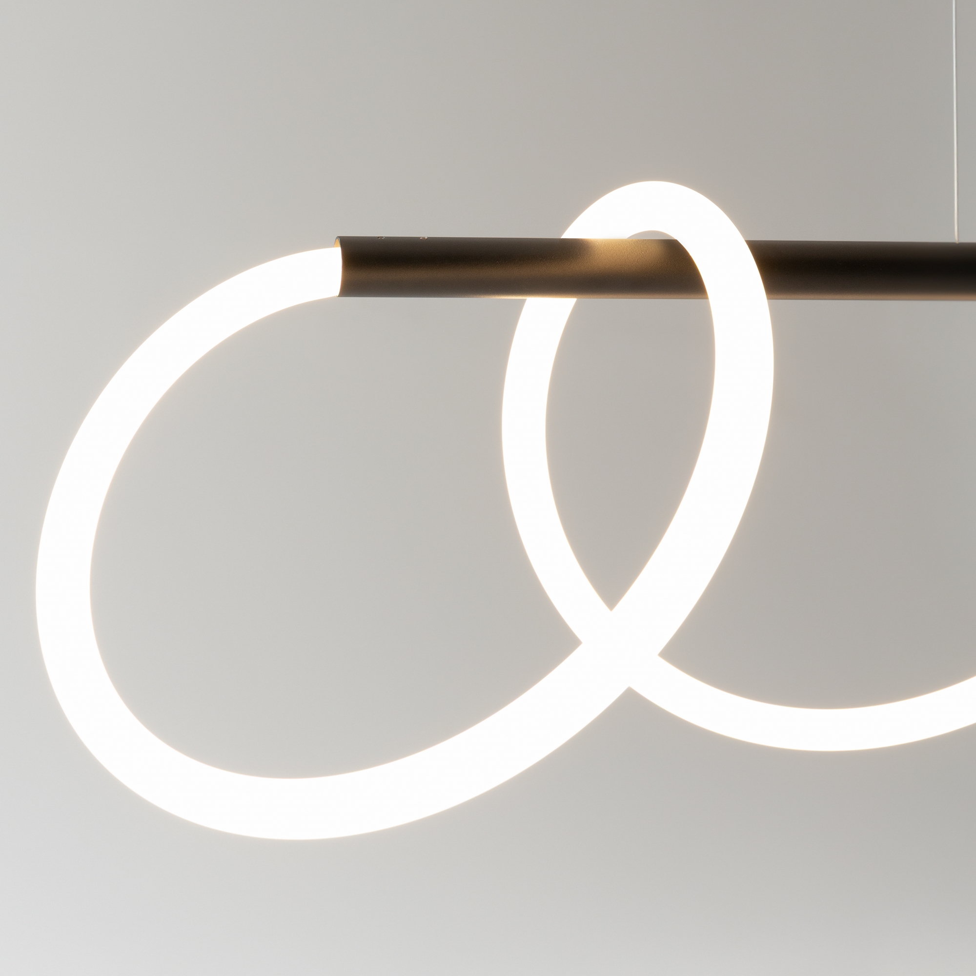 картинка Подвесной светильник Maytoni MOD146PL-L30B3K