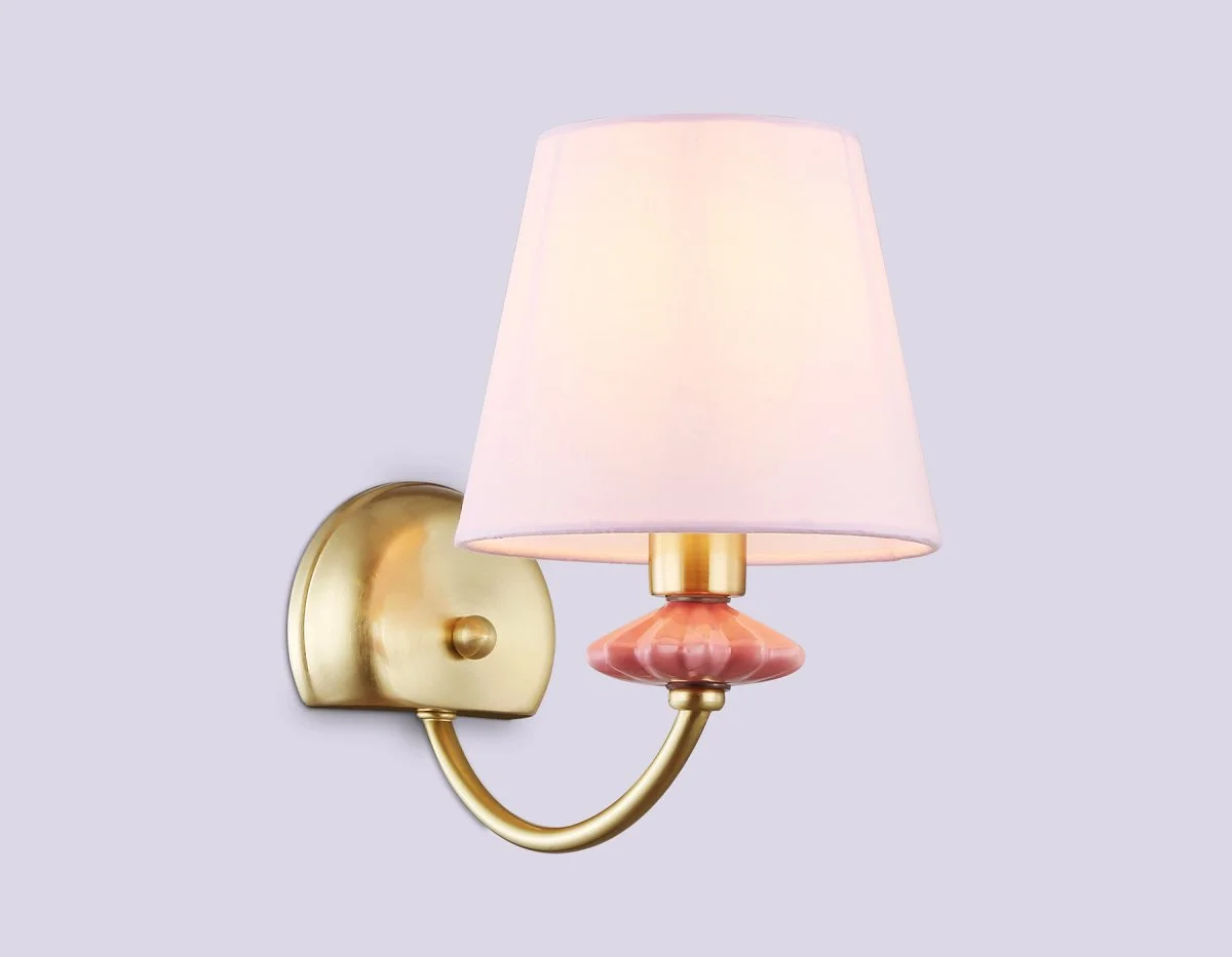 картинка Настенный светильник с абажуром и декором из керамики LH75027