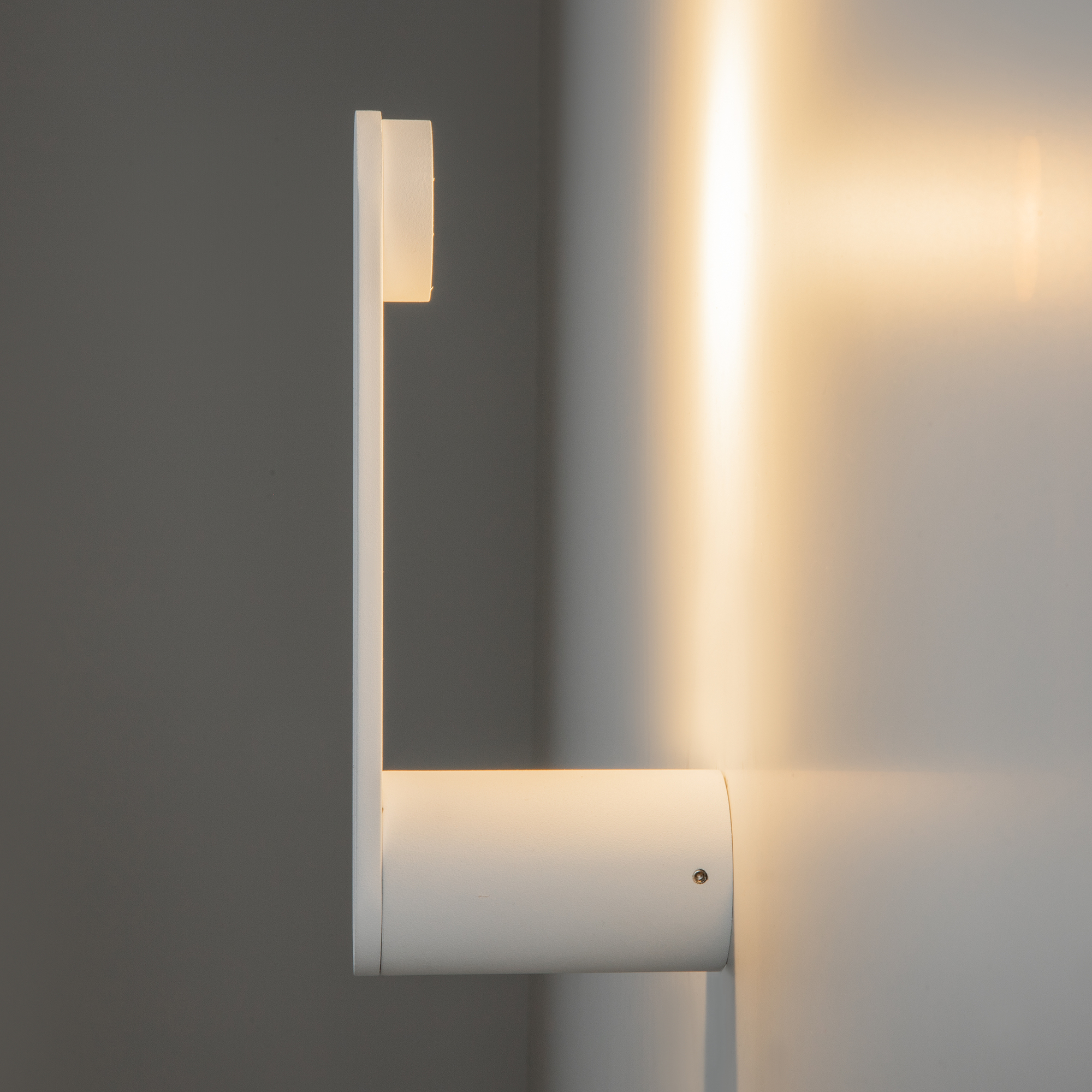 картинка Настенный светильник (бра) Maytoni MOD356WL-L4W3K