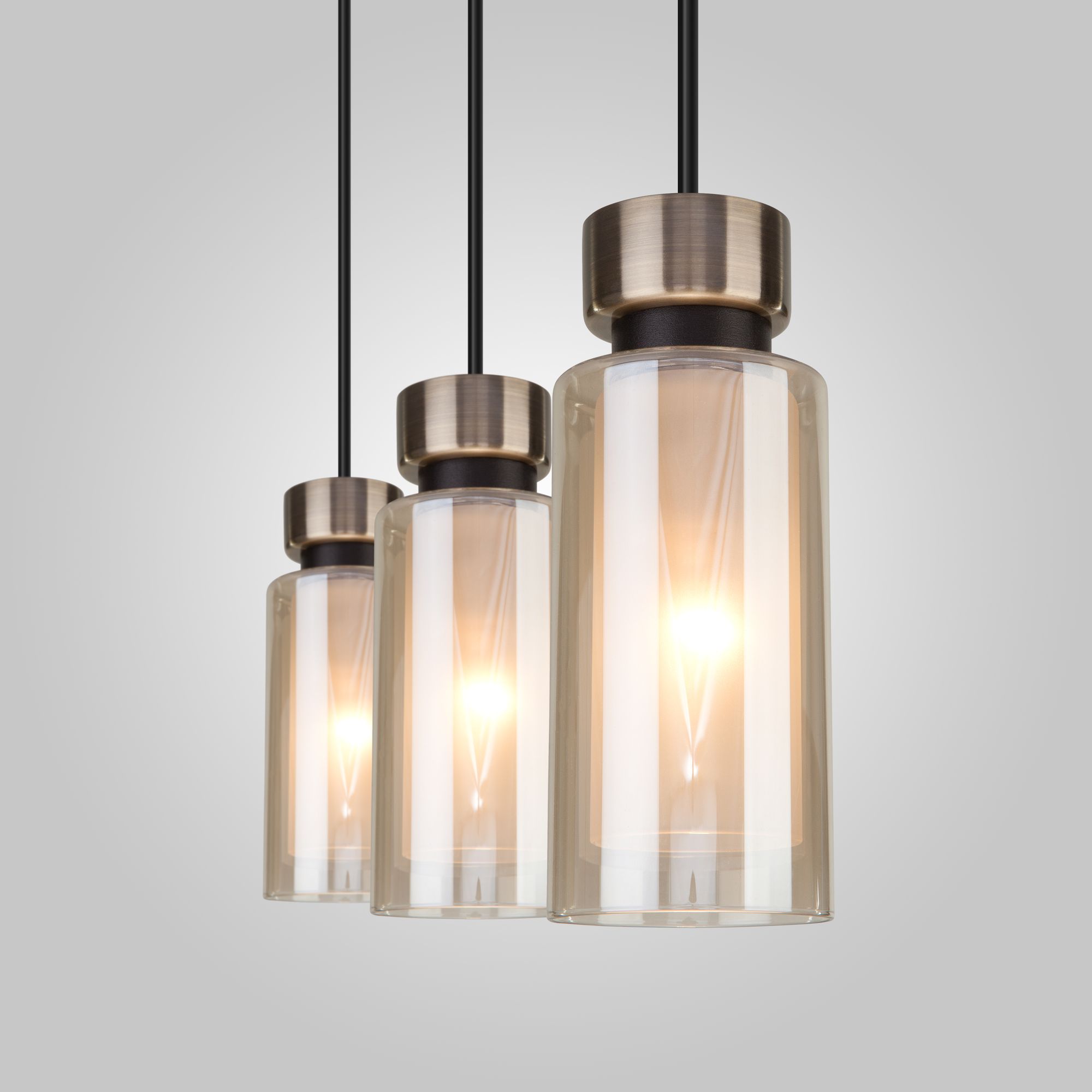 картинка Подвесной светильник со стеклянными плафонами 50115/3 черный