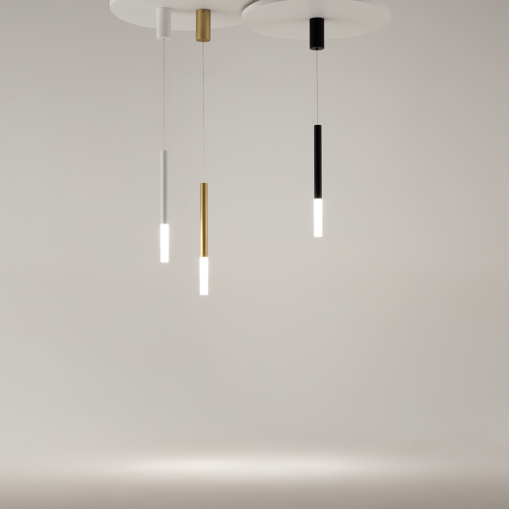 картинка Подвесной светильник Maytoni MOD157PL-L6BK