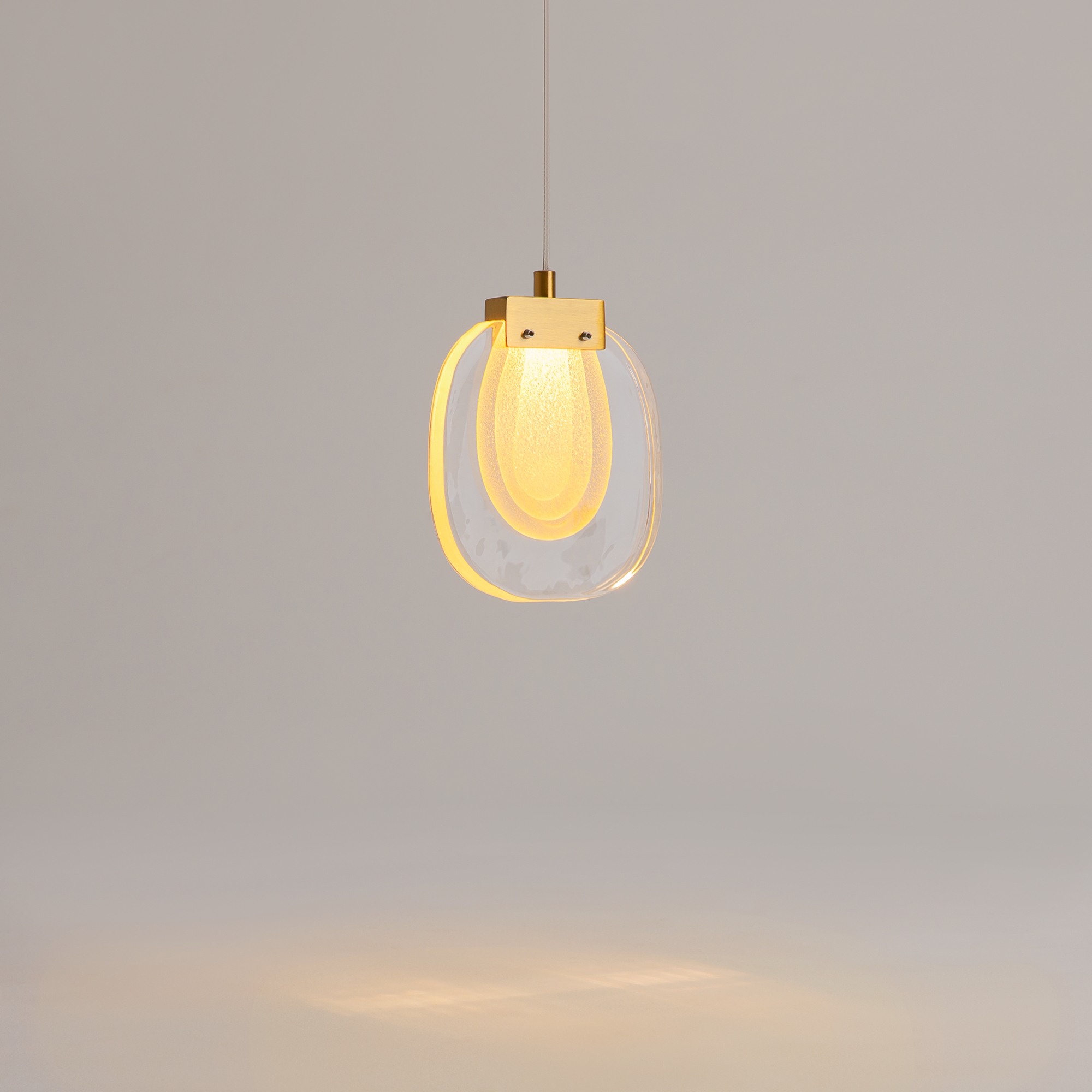 картинка Подвесной светильник Maytoni MOD367PL-L3BSK