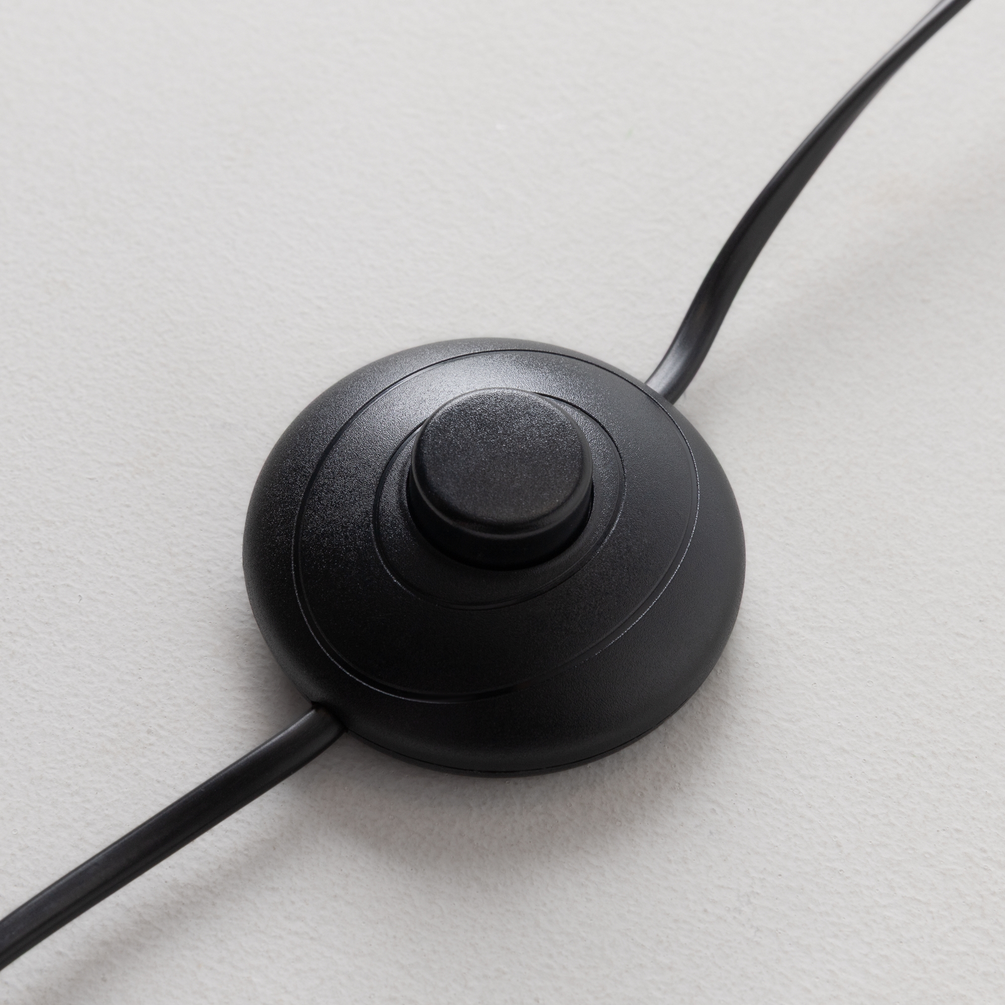 картинка Напольный светильник (торшер) Maytoni MOD048FL-03G