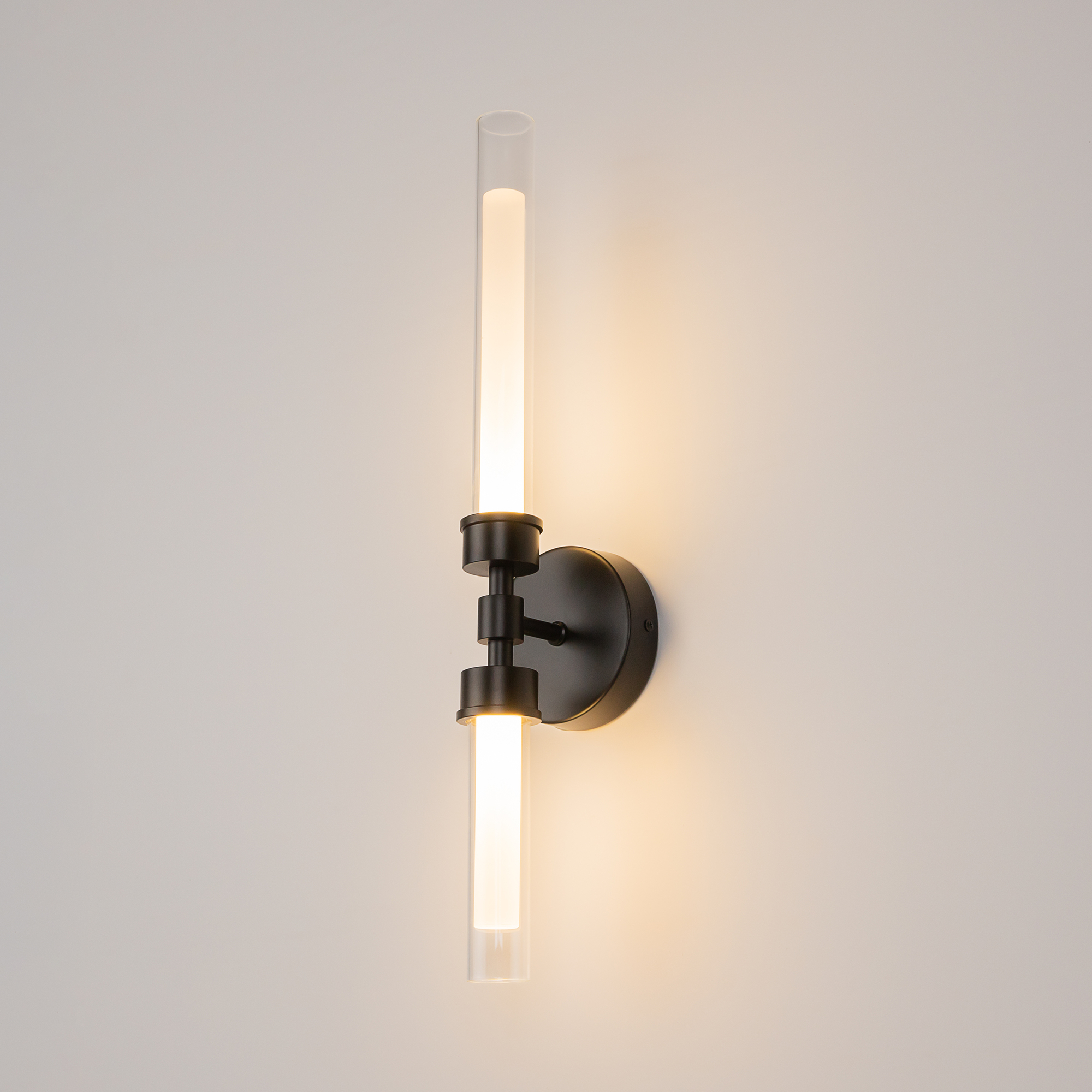 картинка Настенный светильник (бра) Maytoni MOD116WL-L7B3K