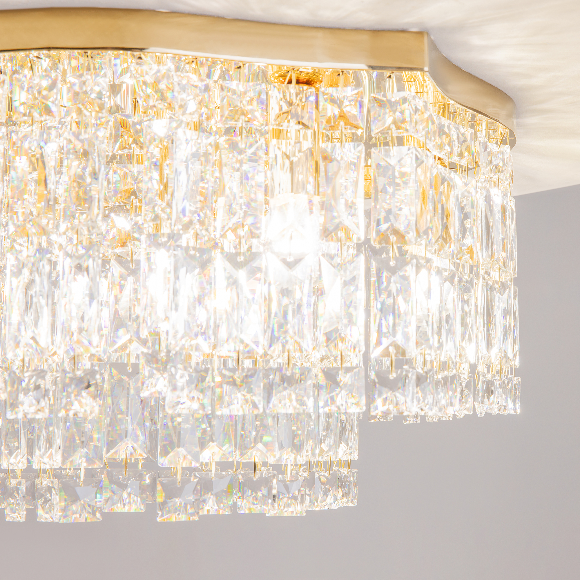 картинка Потолочный светильник Maytoni DIA005CL-06G