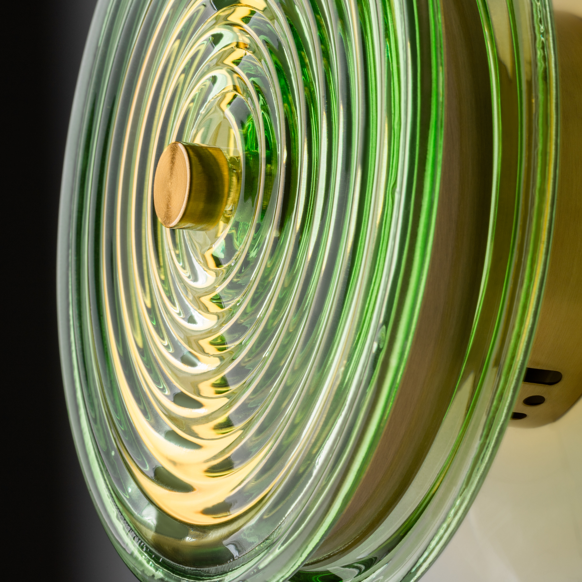 картинка Настенный светильник (бра) Freya FR5442WL-L7GN