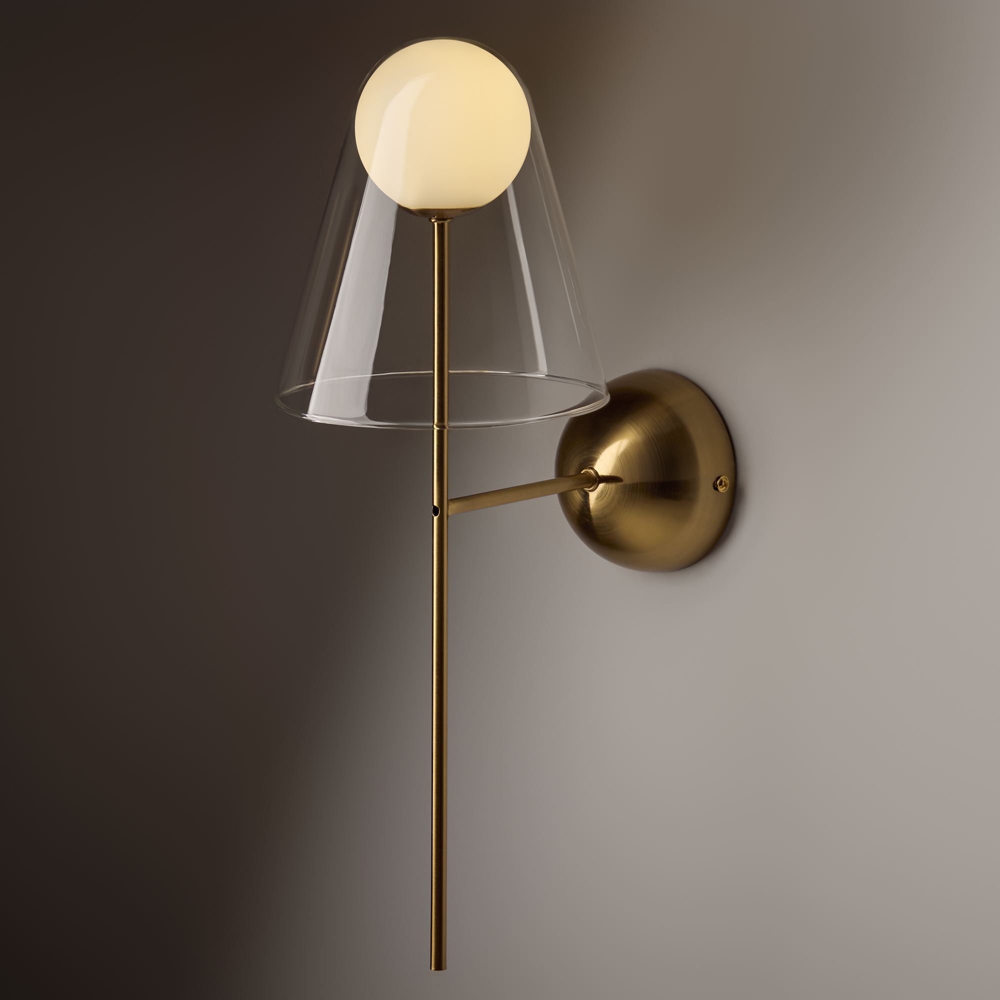 картинка Настенный светильник (бра) Freya FR5382WL-01BS