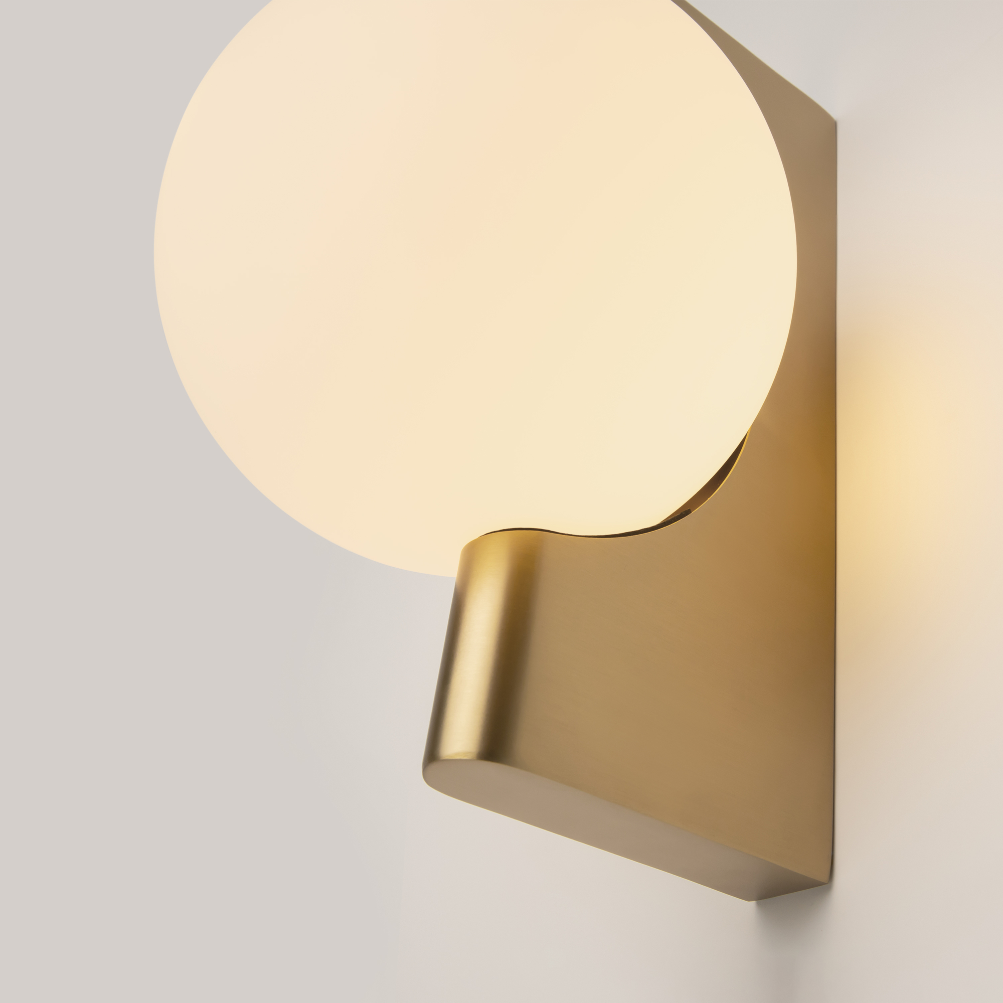 картинка Настенный светильник (бра) Maytoni MOD324WL-01BS