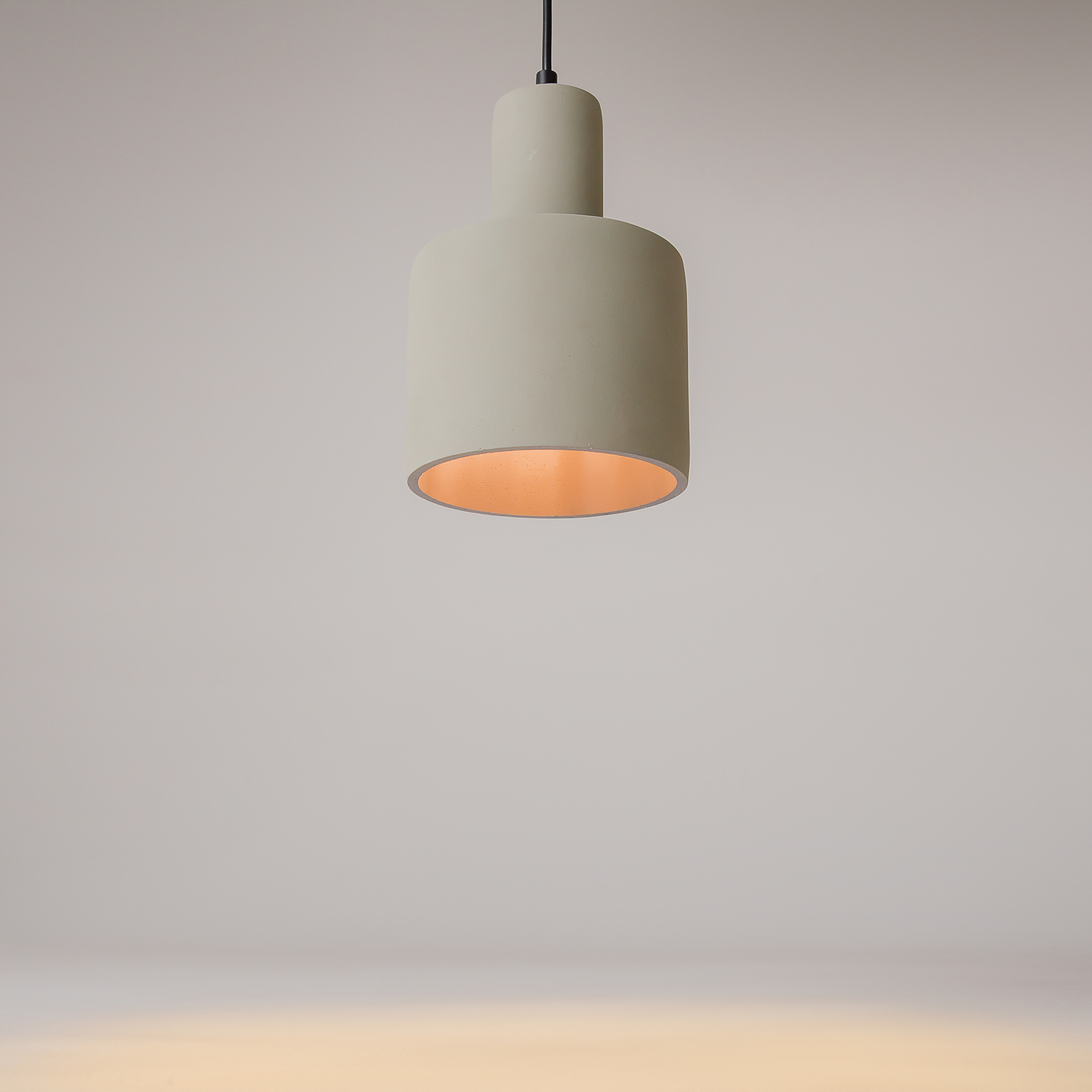 картинка Подвесной светильник Maytoni T439-PL-01-GR