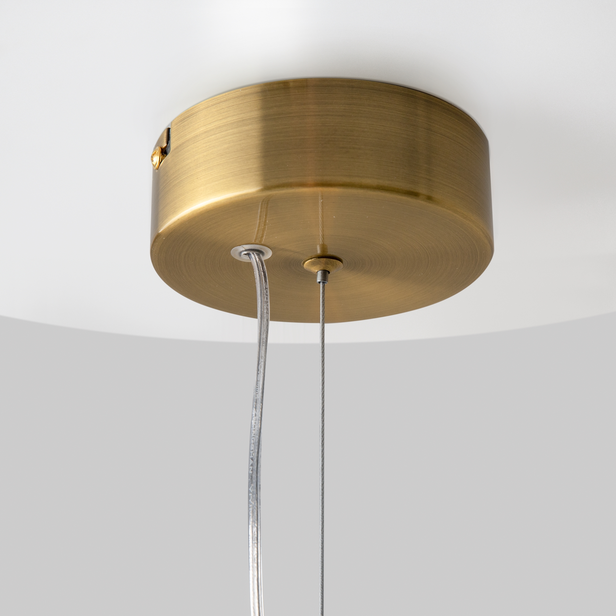 картинка Подвесной светильник Maytoni P069PL-L16G3K