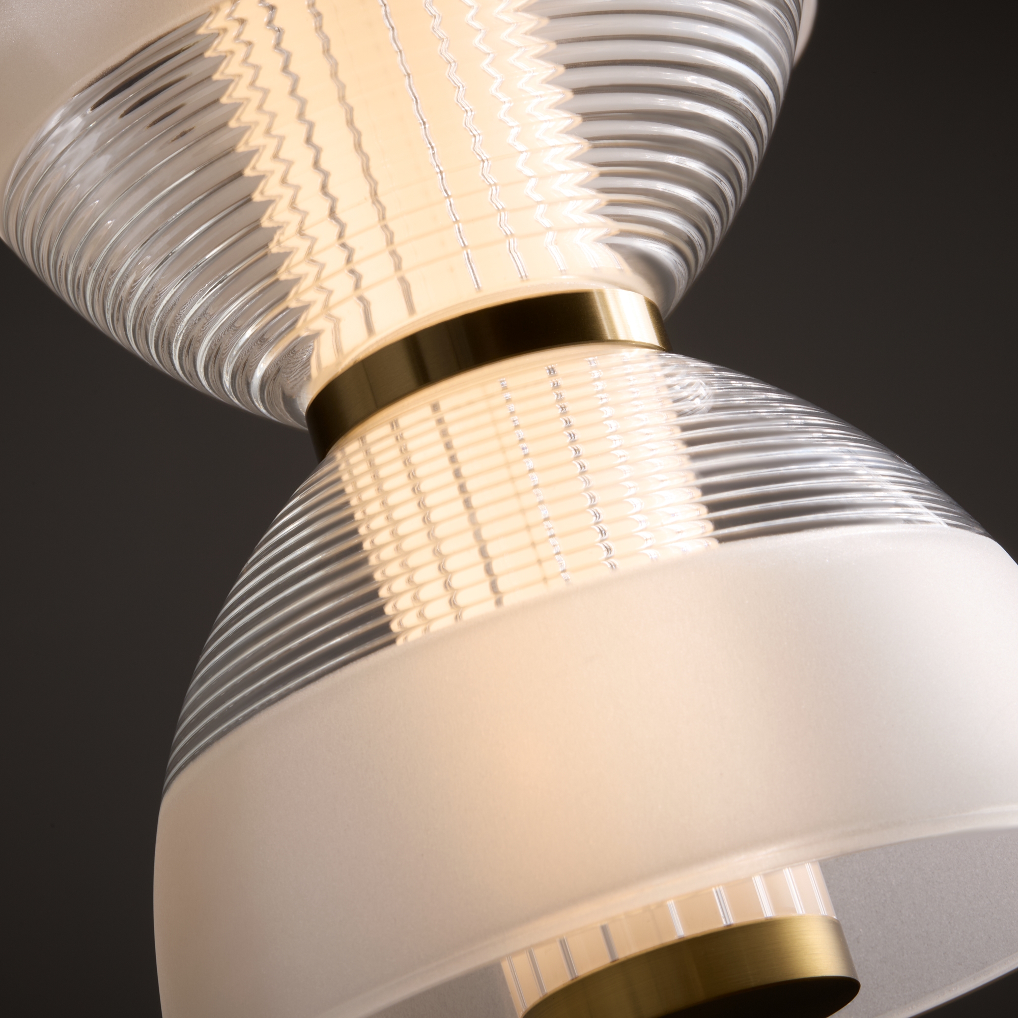 картинка Подвесной светильник Freya FR6136PL-L18BT