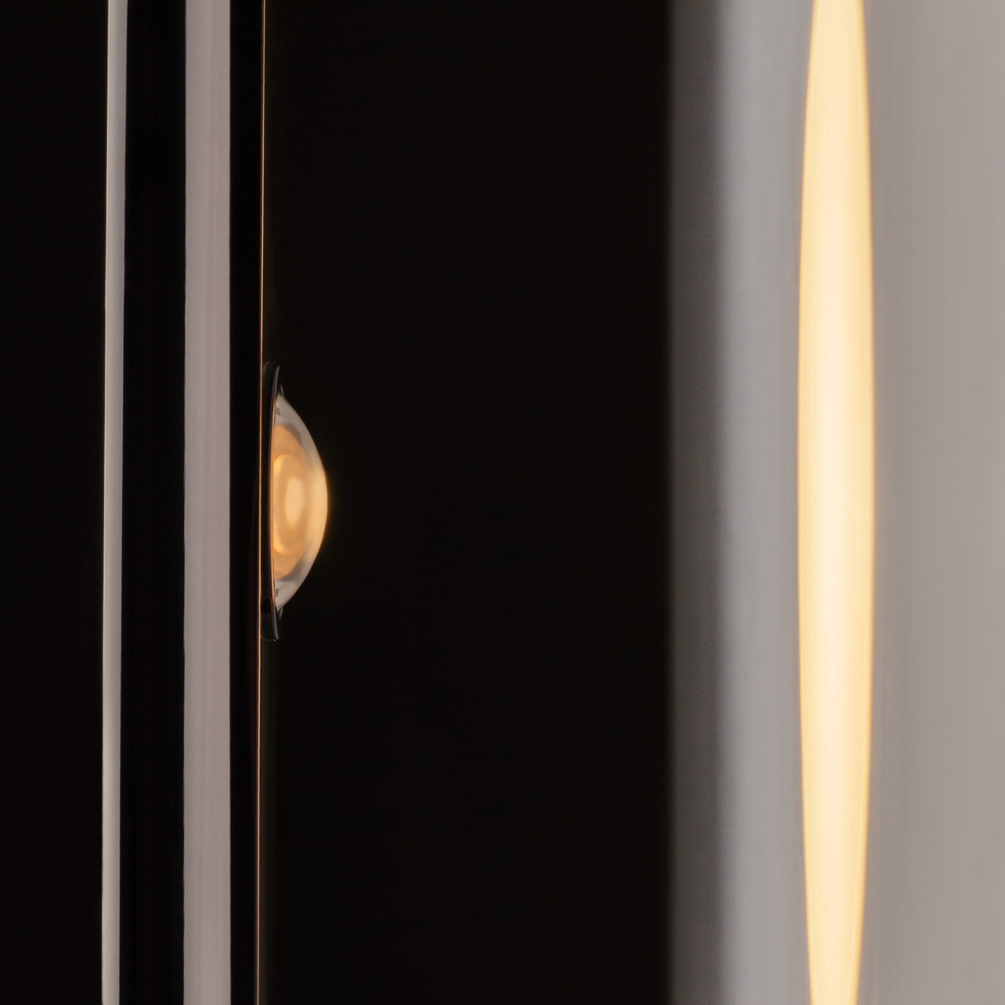 картинка Настенный светильник (бра) Maytoni MOD288WL-L5B3K