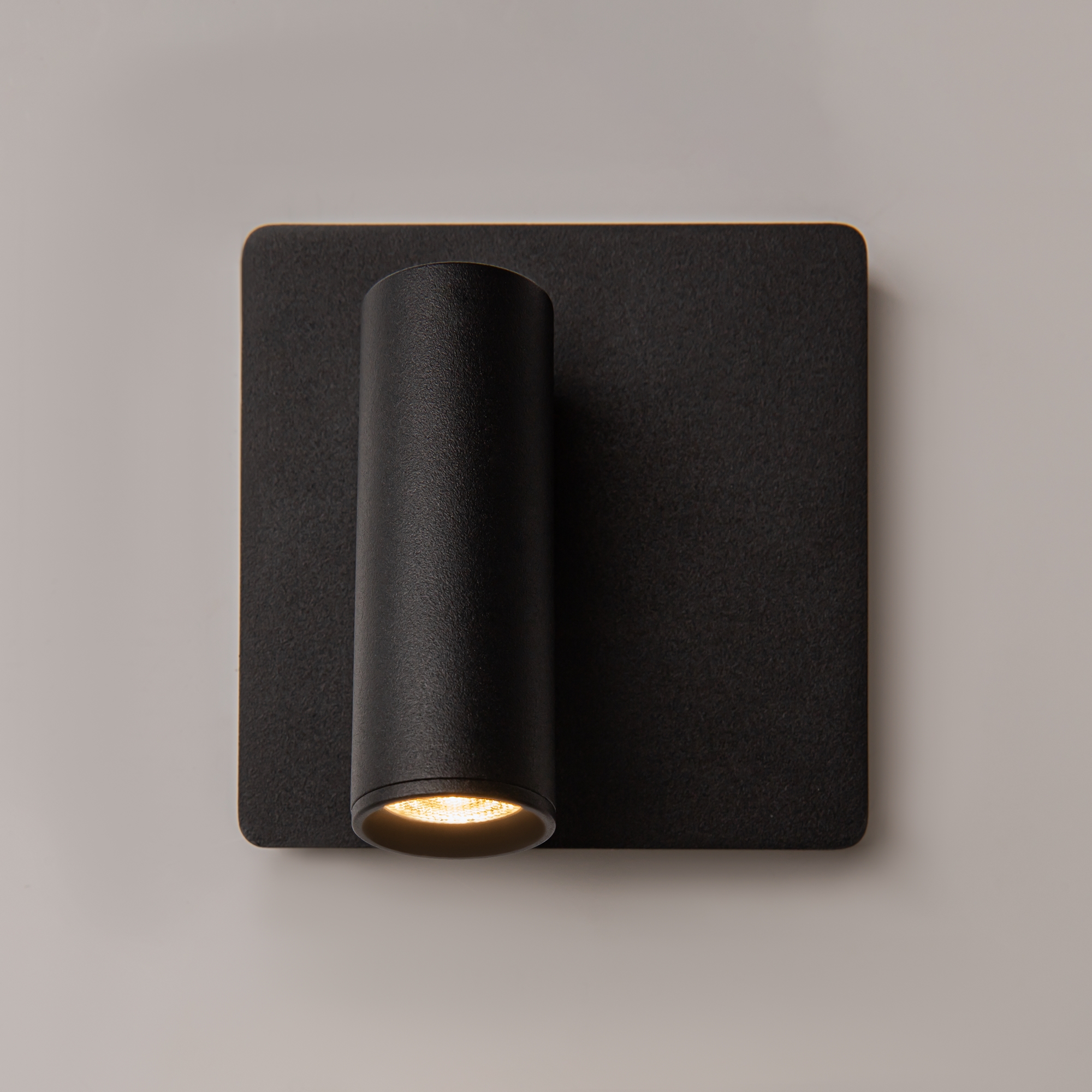 картинка Настенный светильник (бра) Technical C040WL-L3B3K