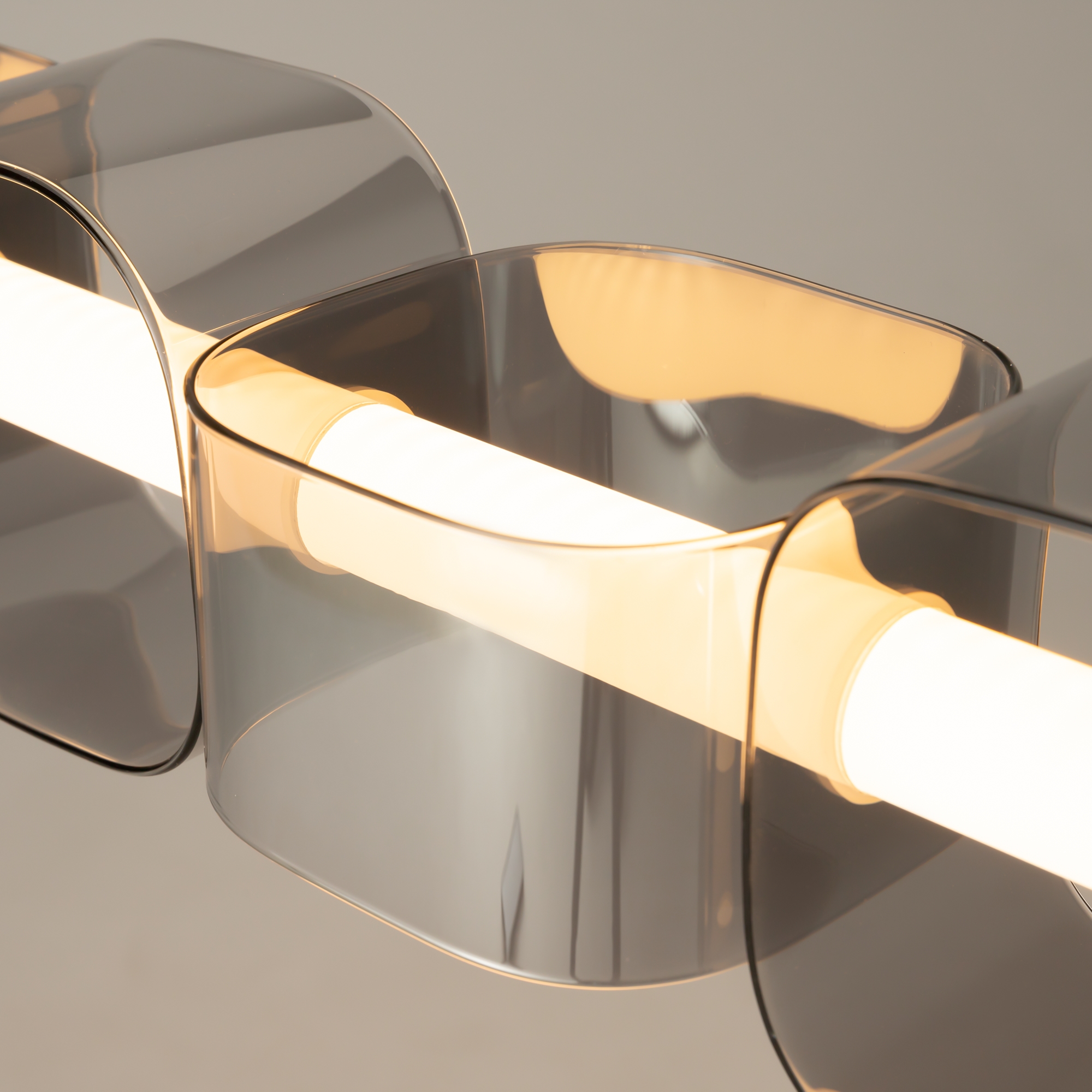 картинка Подвесной светильник Maytoni MOD381PL-L45CH3K