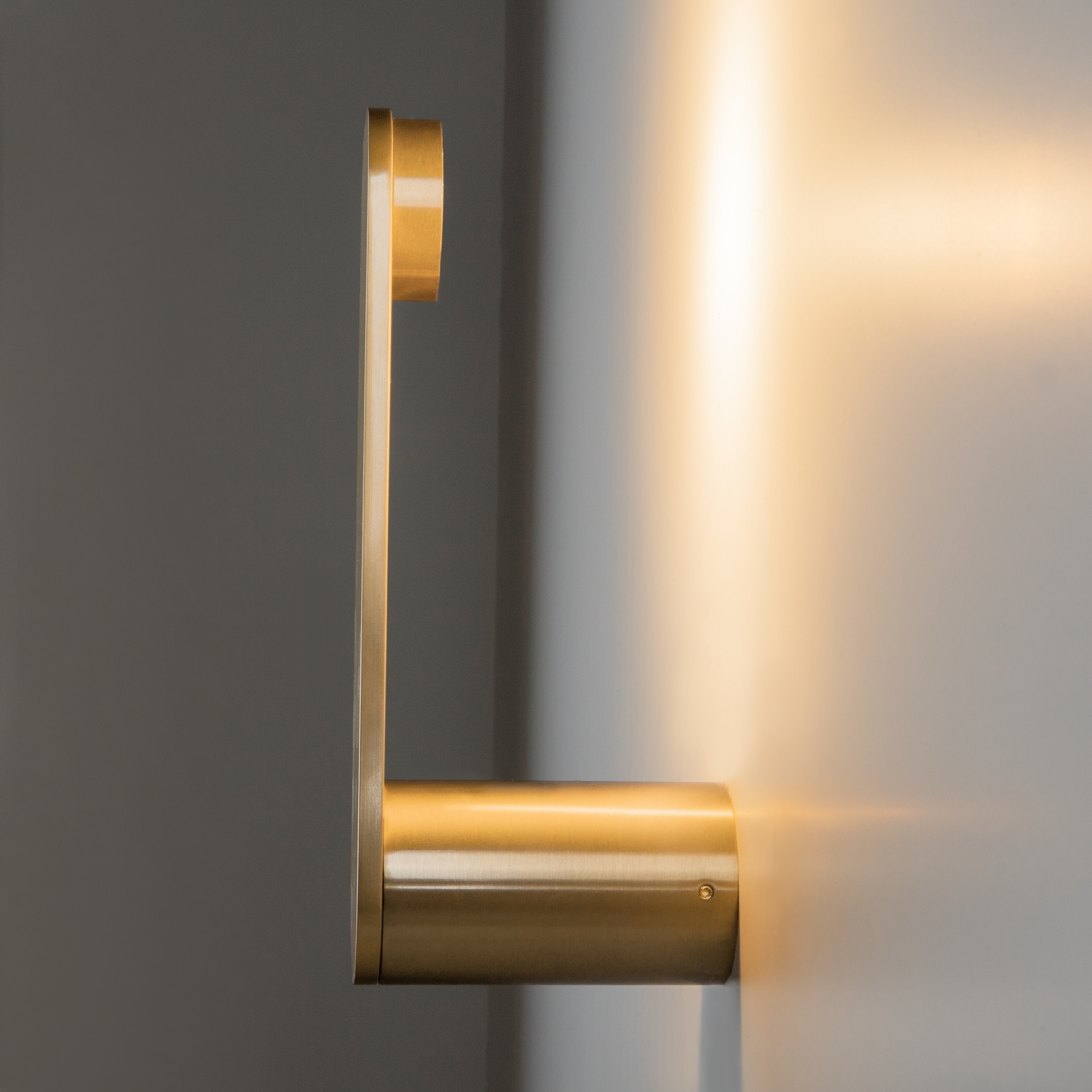 картинка Настенный светильник (бра) Maytoni MOD356WL-L4BS3K