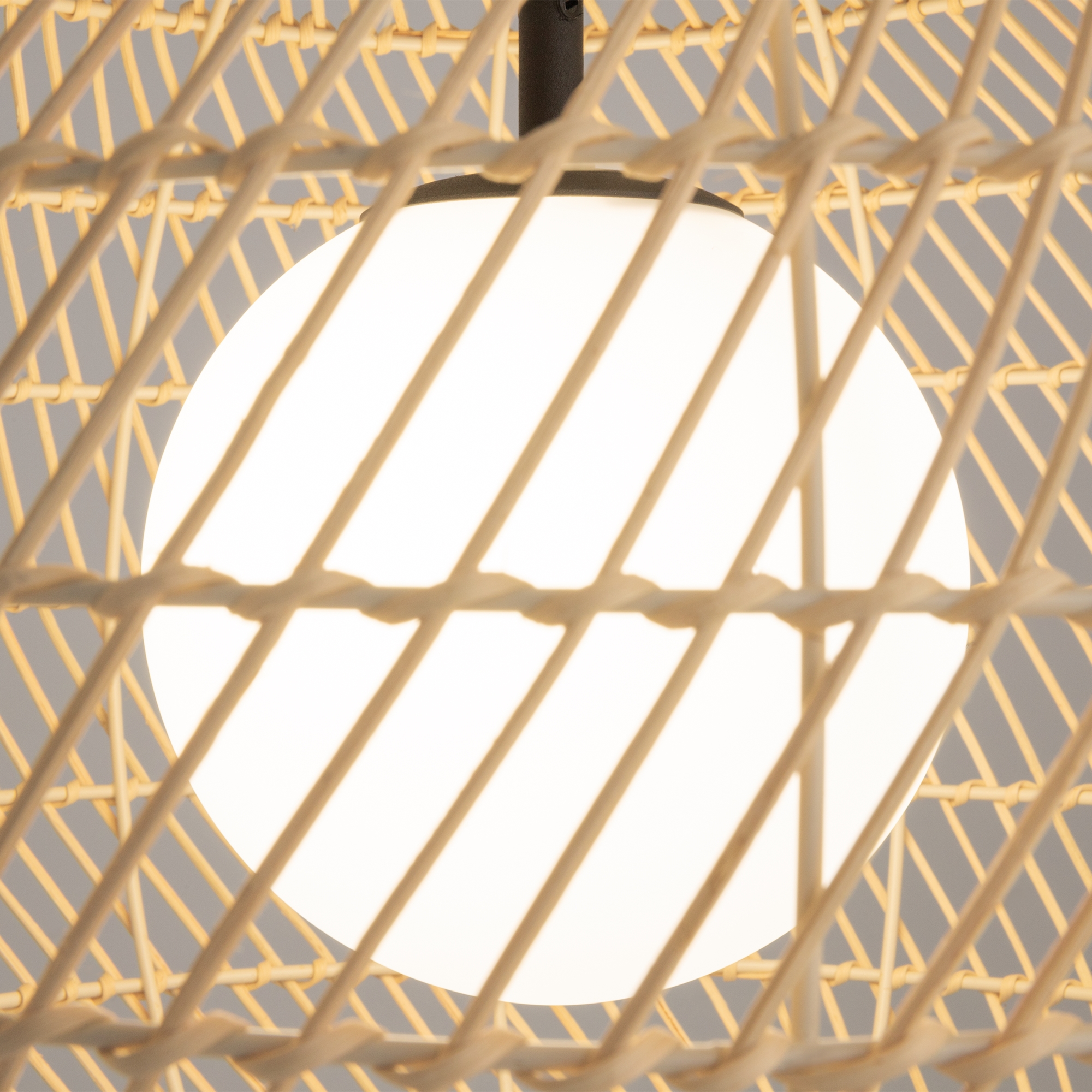 картинка Подвесной светильник Maytoni MOD204PL-01BG1