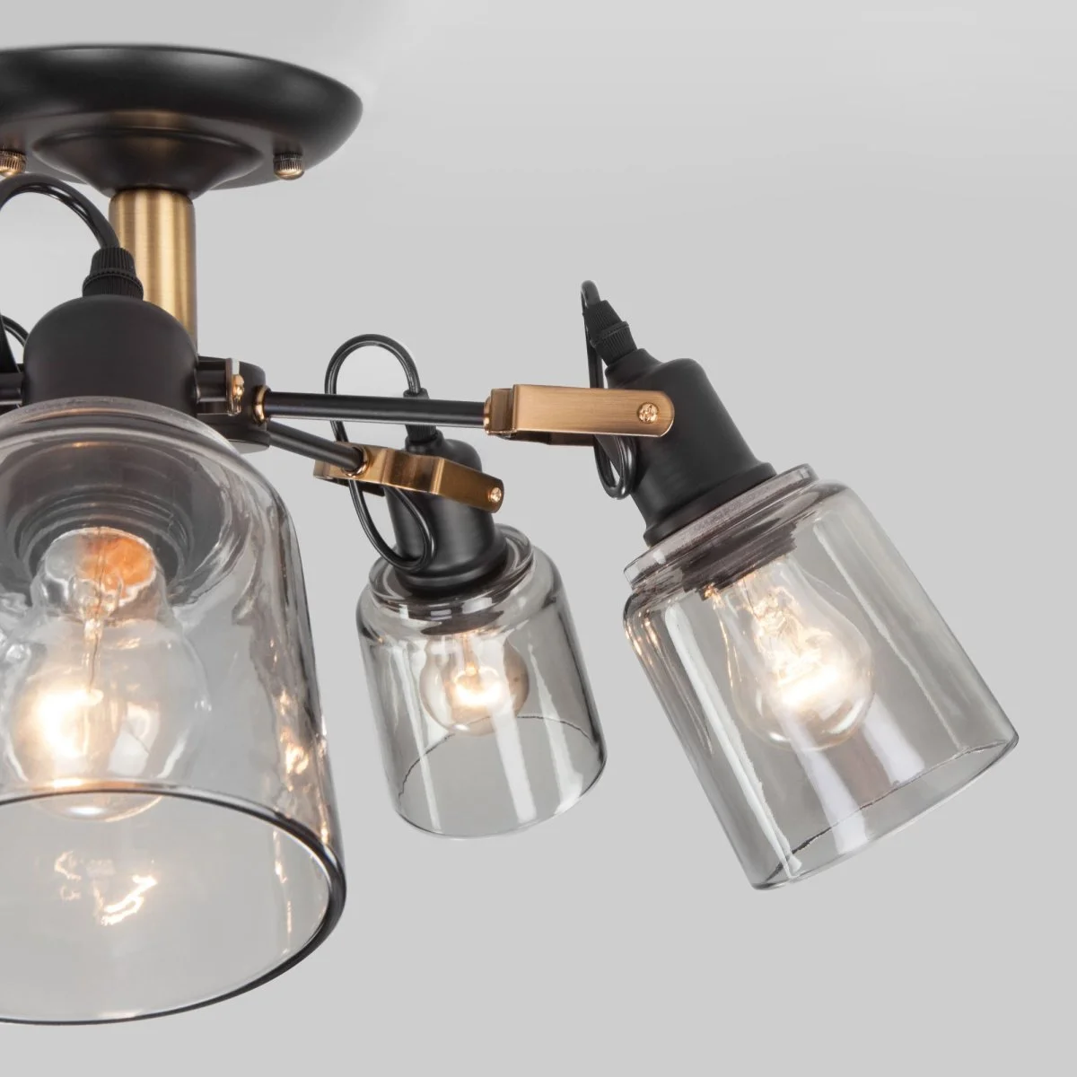 картинка Потолочная люстра со стеклянными плафонами 70111/5 черный