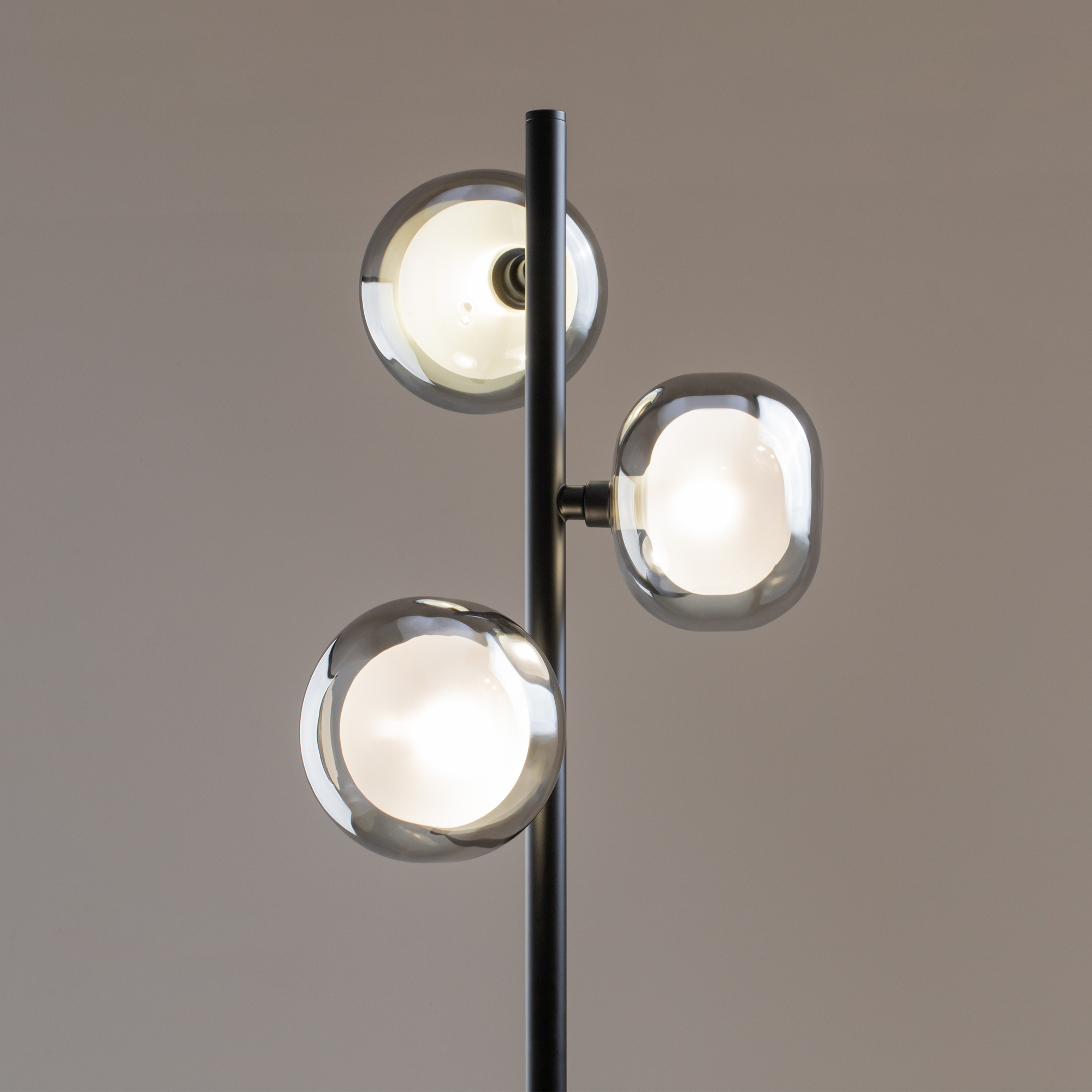 картинка Напольный светильник (торшер) Freya FR5435FL-03B