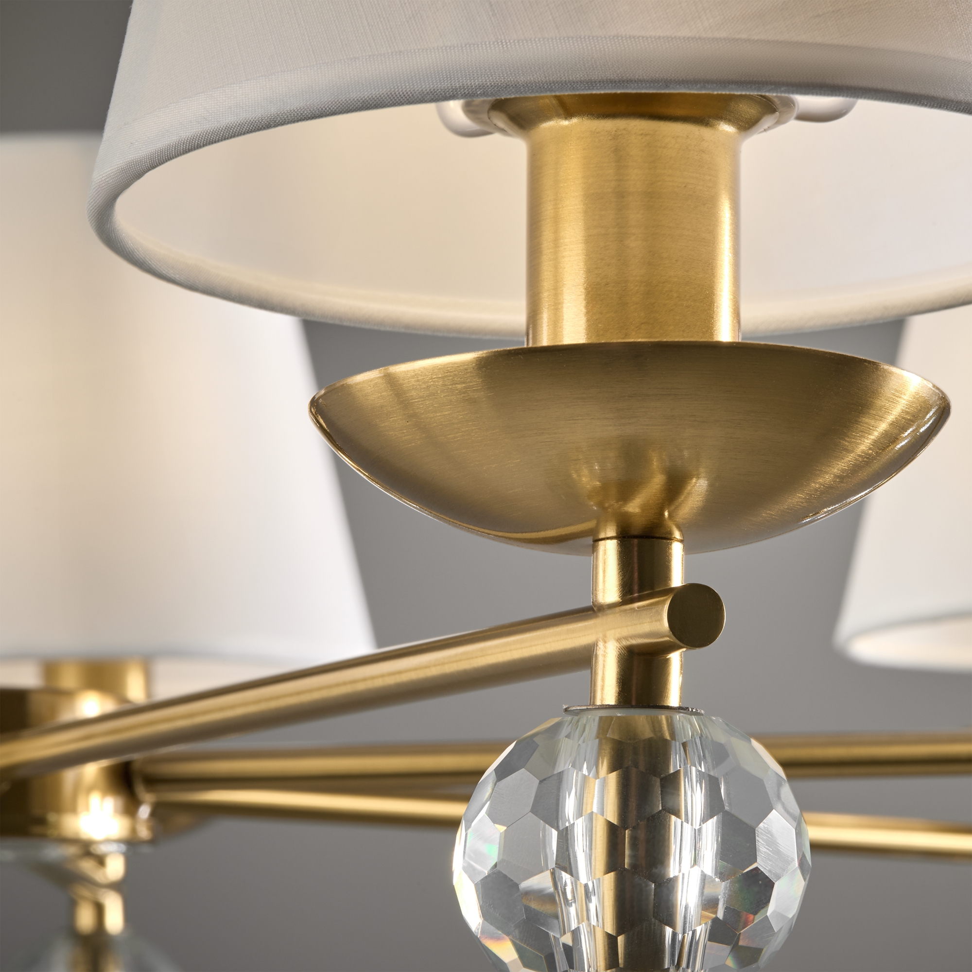 картинка Потолочный светильник Freya FR1009CL-07BS