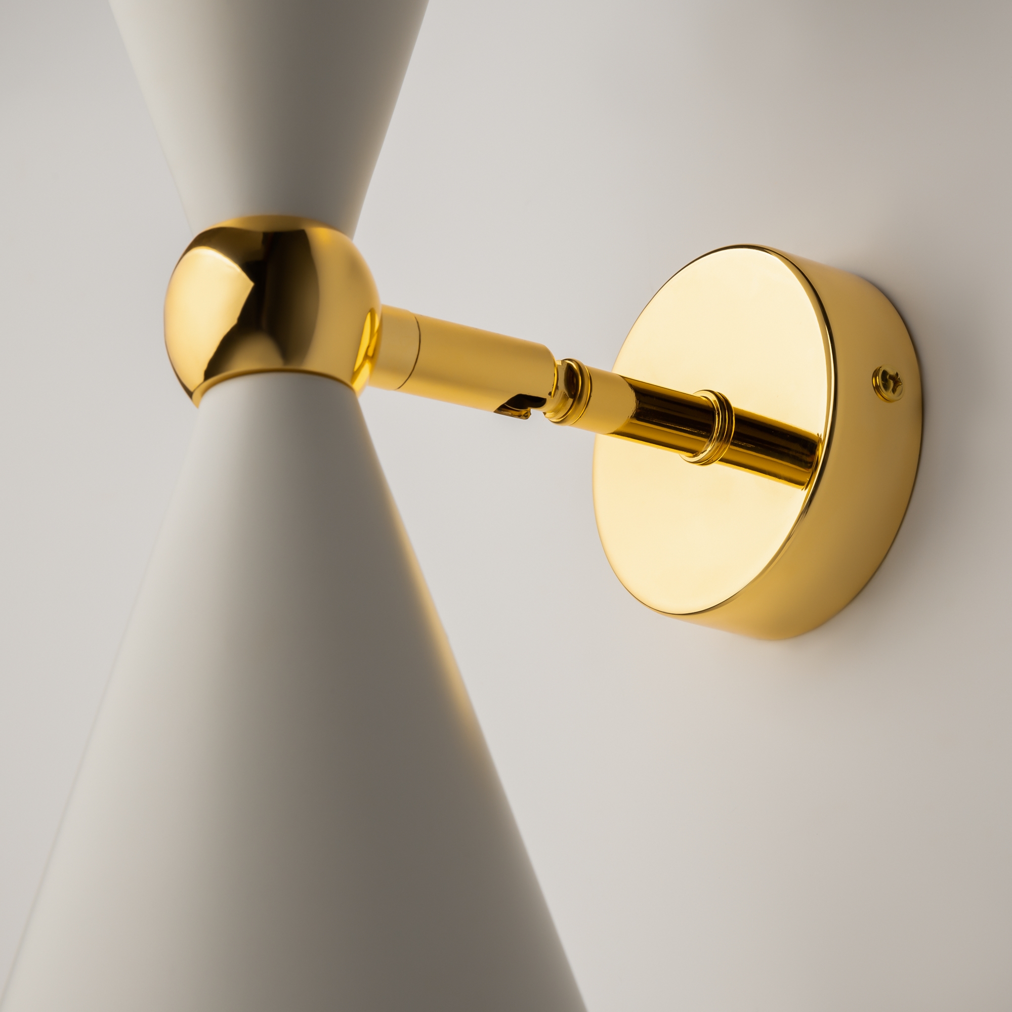 картинка Настенный светильник (бра) Maytoni MOD108WL-02WG