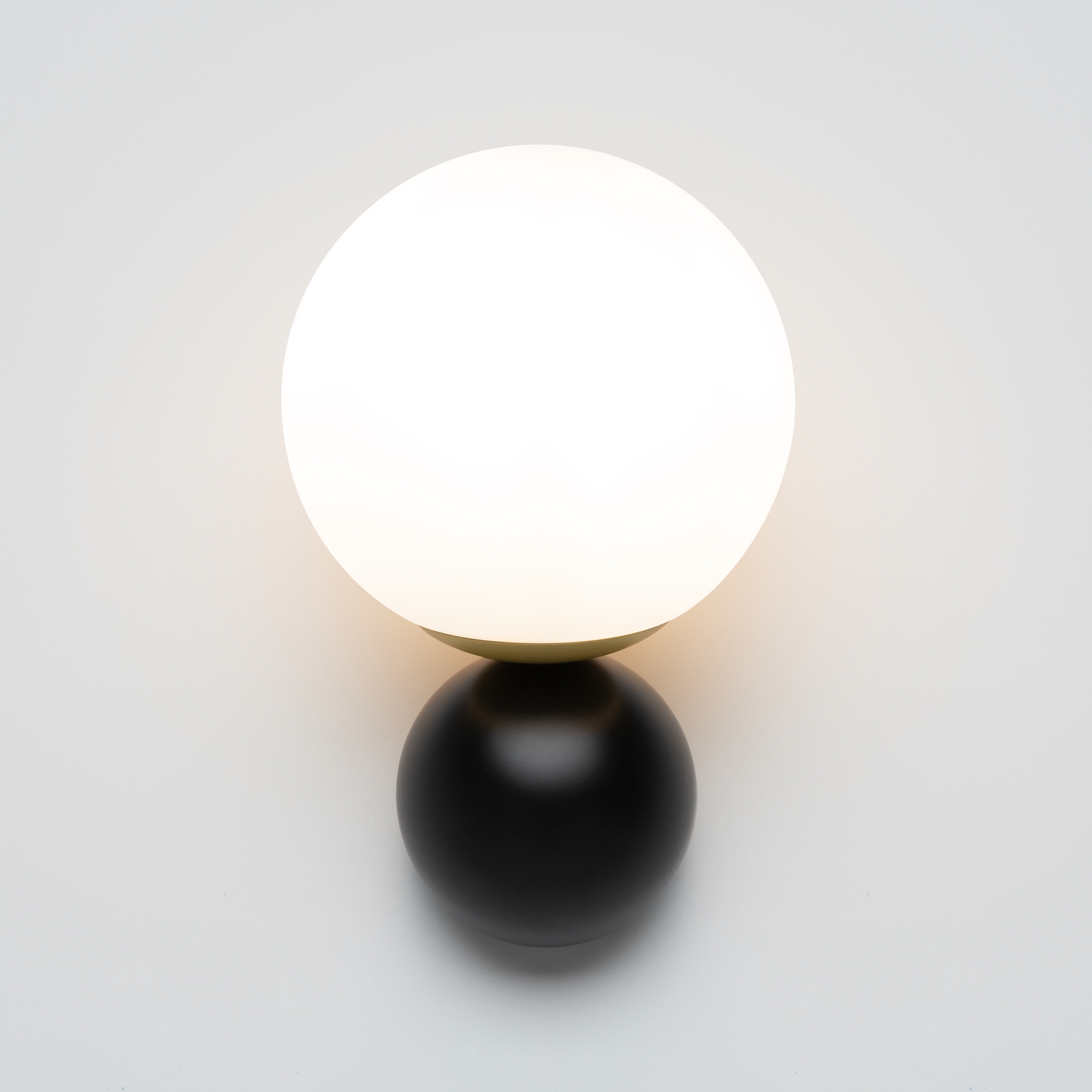 картинка Настенный светильник (бра) Maytoni MOD048WL-01G