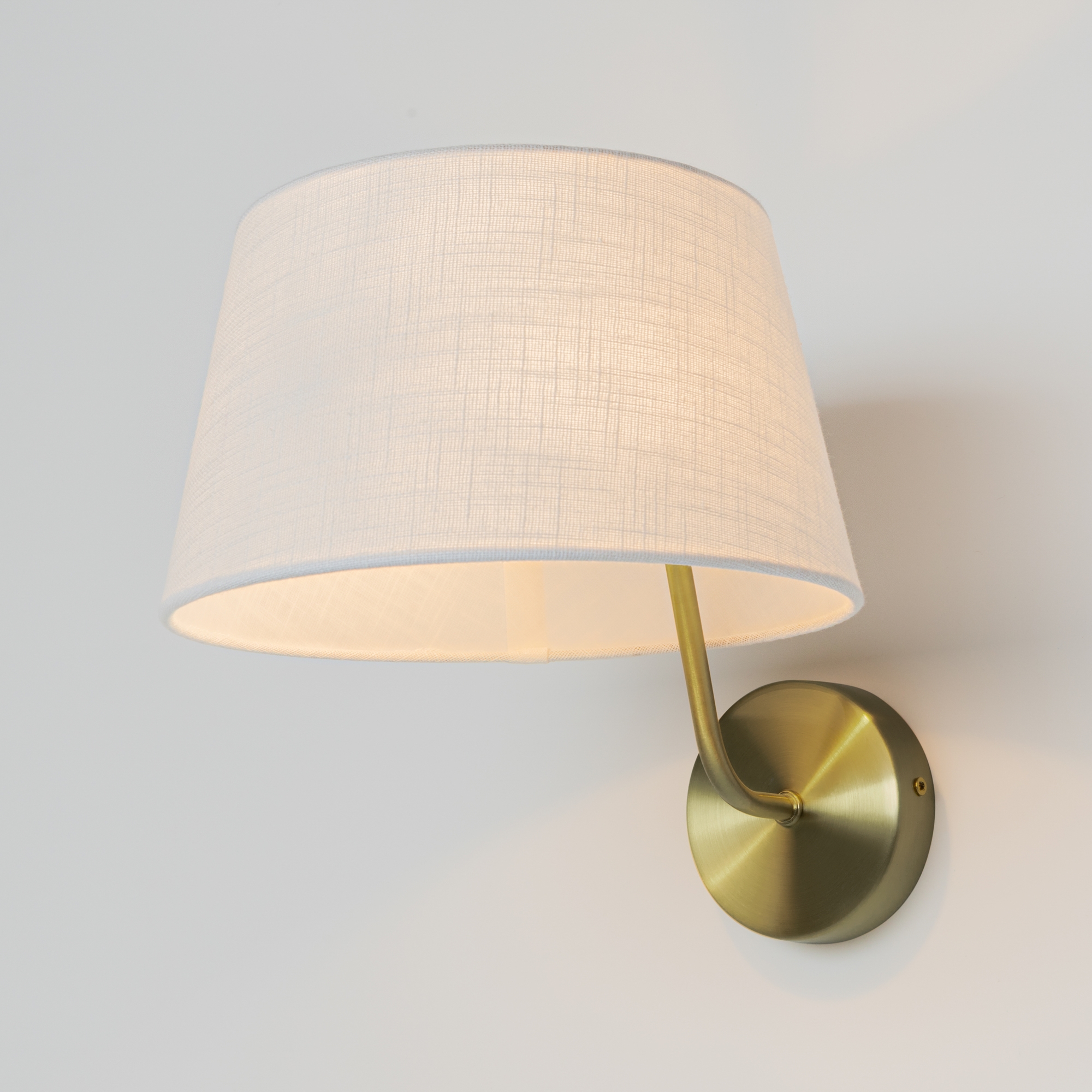 картинка Настенный светильник (бра) Maytoni MOD360WL-01BS