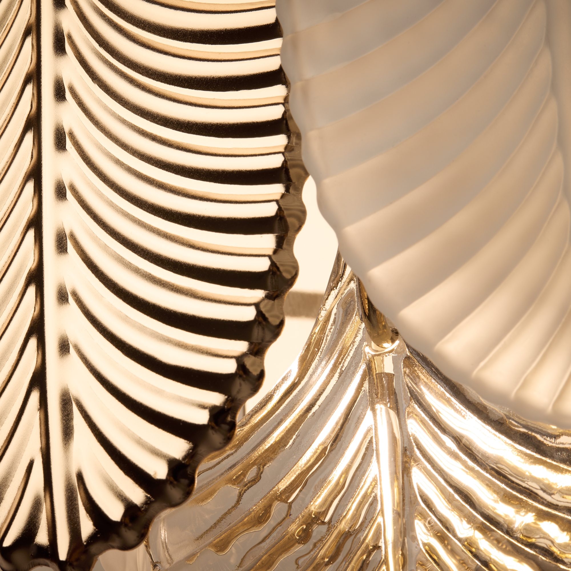 картинка Настенный светильник (бра) Freya FR5143WL-01G