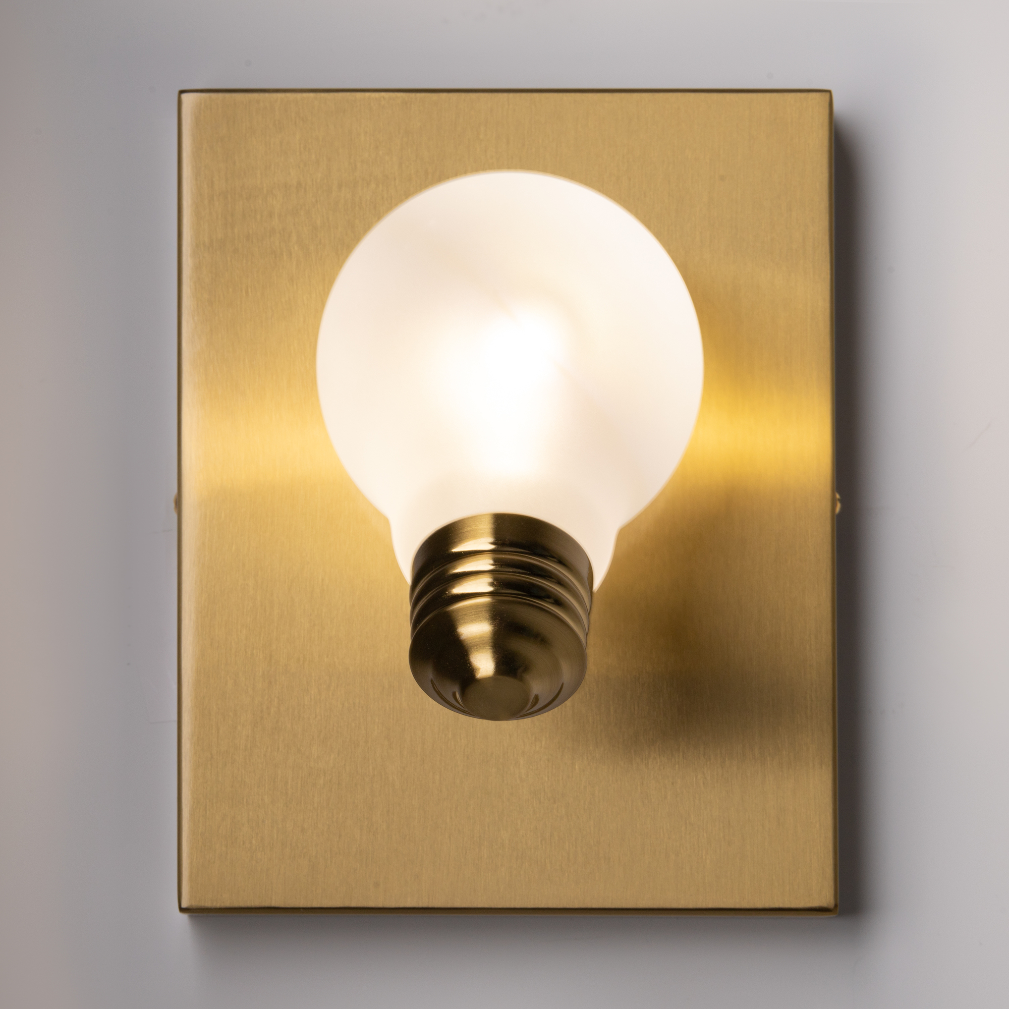 картинка Настенный светильник (бра) Freya FR5372WL-01BS