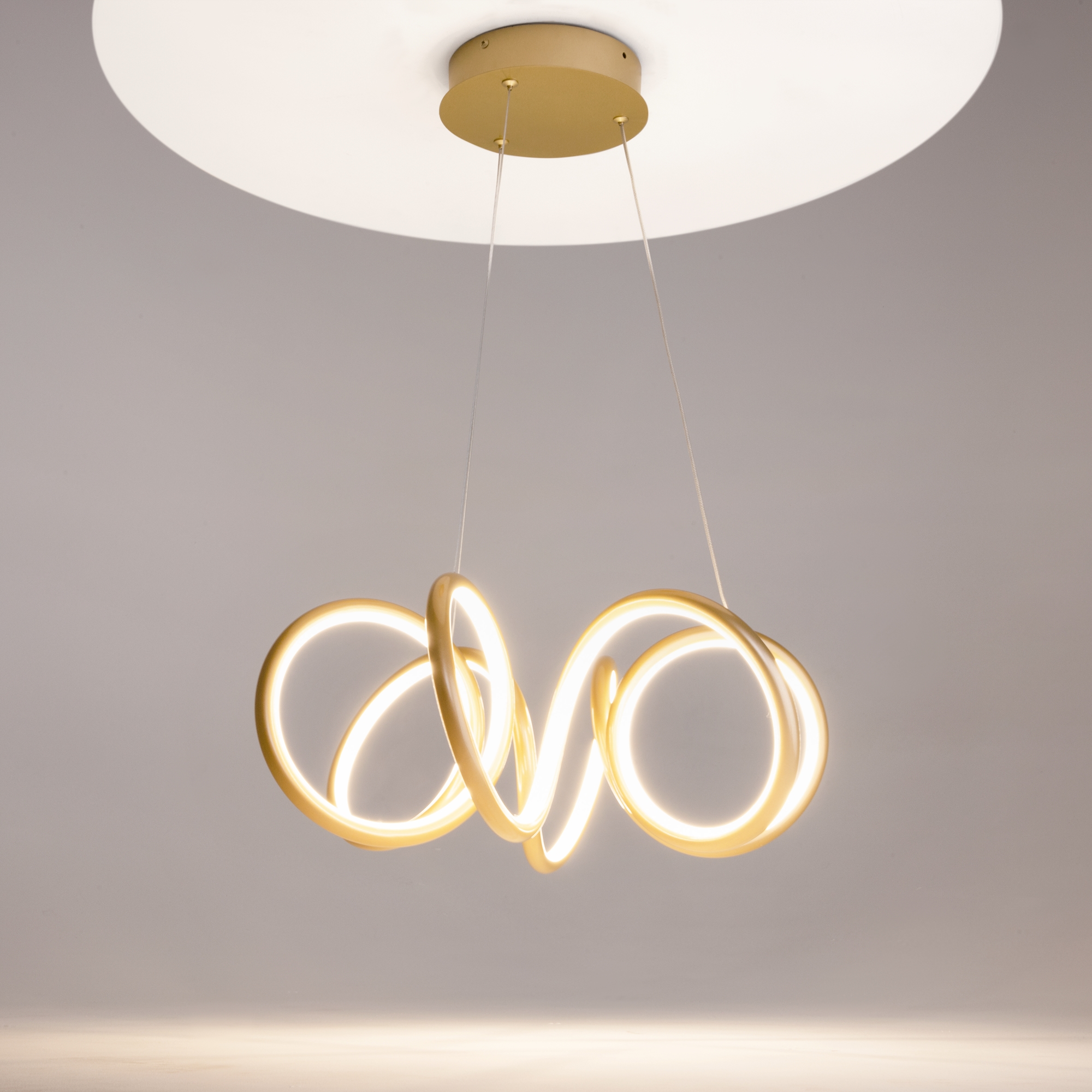 картинка Подвесной светильник Maytoni MOD241PL-L60BSK