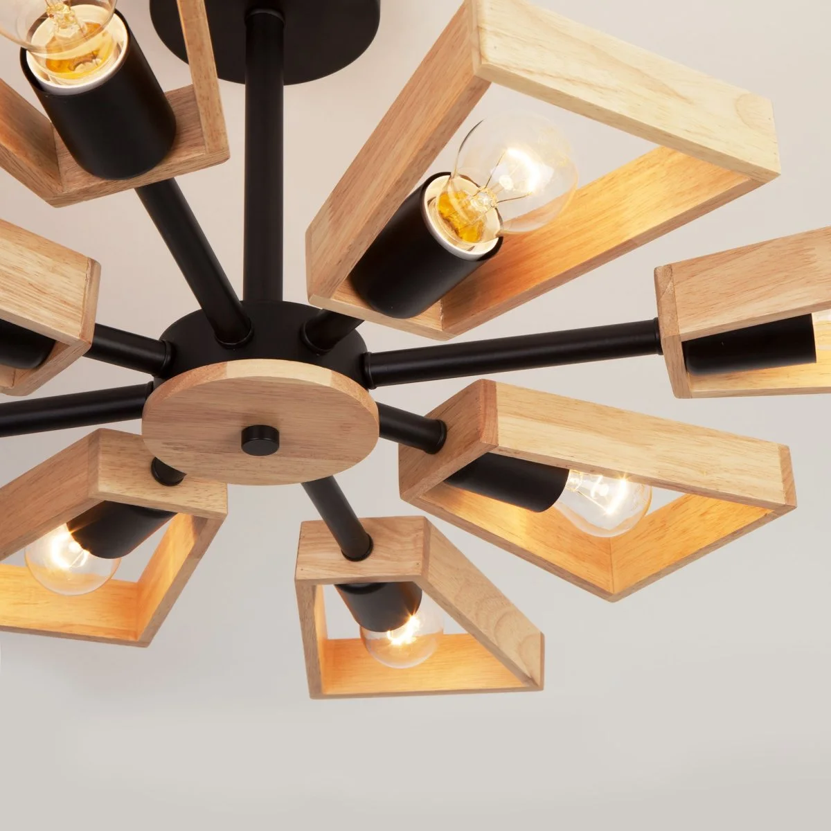 картинка Потолочная люстра лофт с деревянными элементами 70056/8 черный