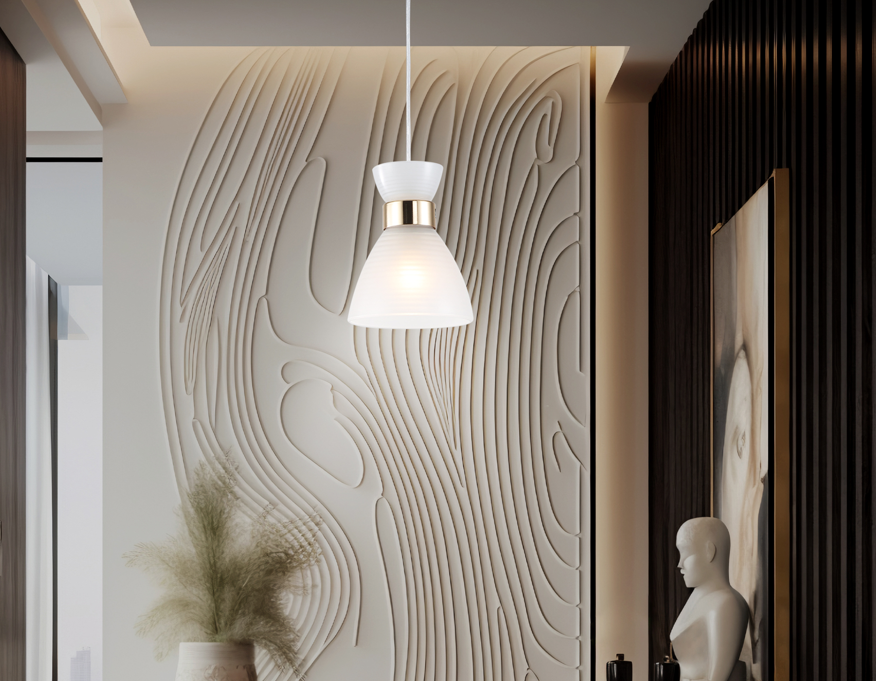 картинка Светильник подвесной со стеклянным плафоном