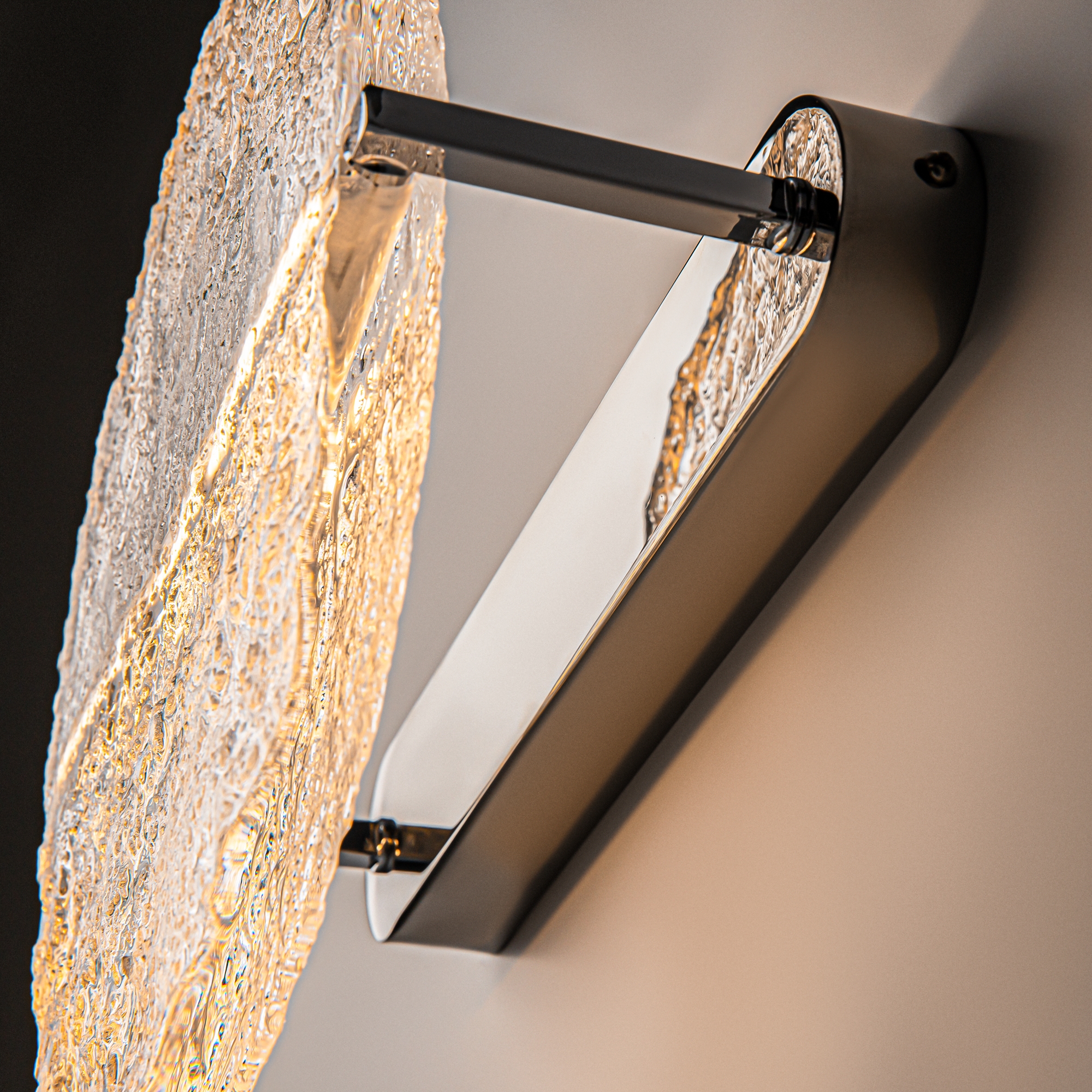 картинка Настенный светильник (бра) Maytoni MOD387WL-L8CH3K