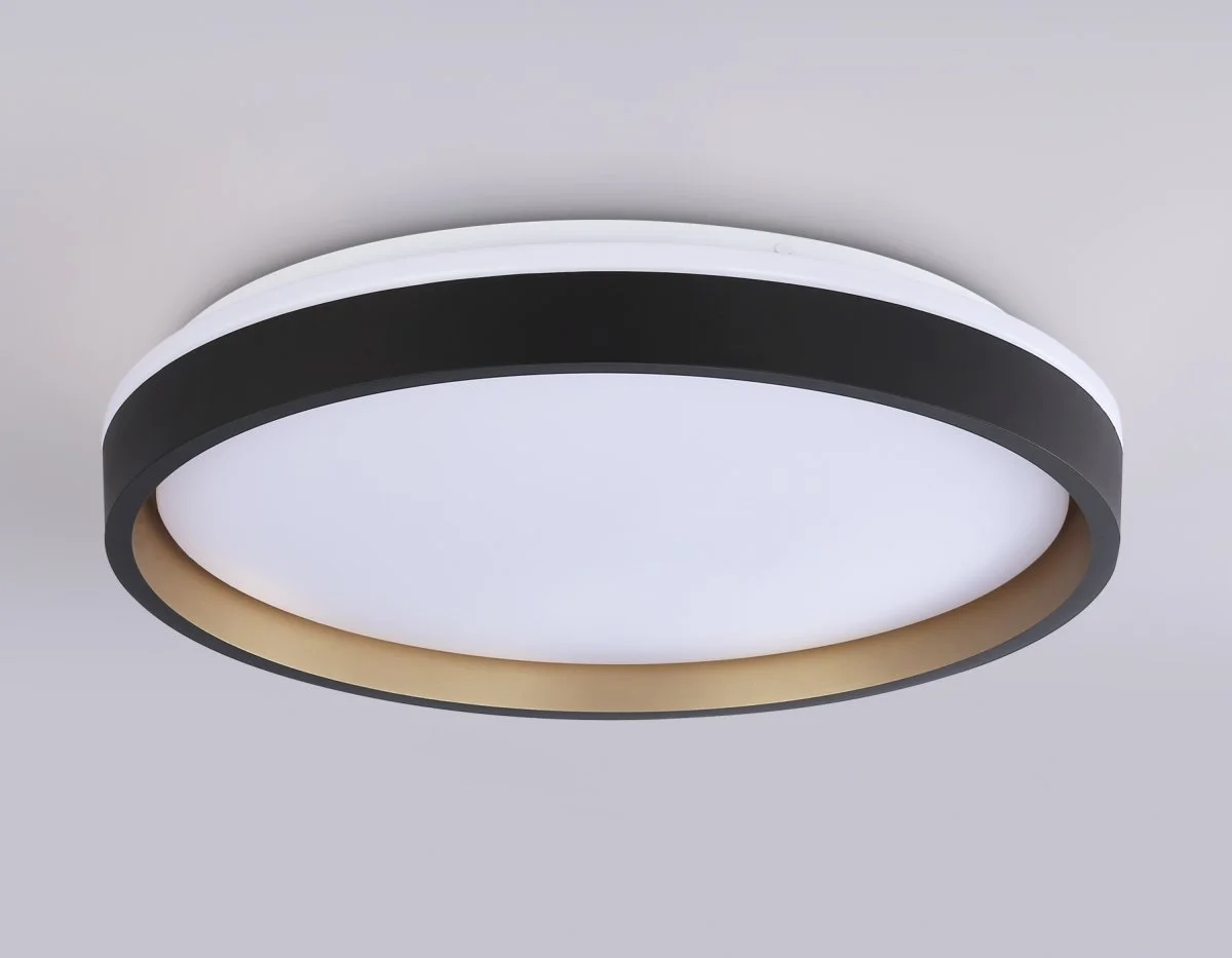 картинка Светодиодный светильник RGB с пультом управления