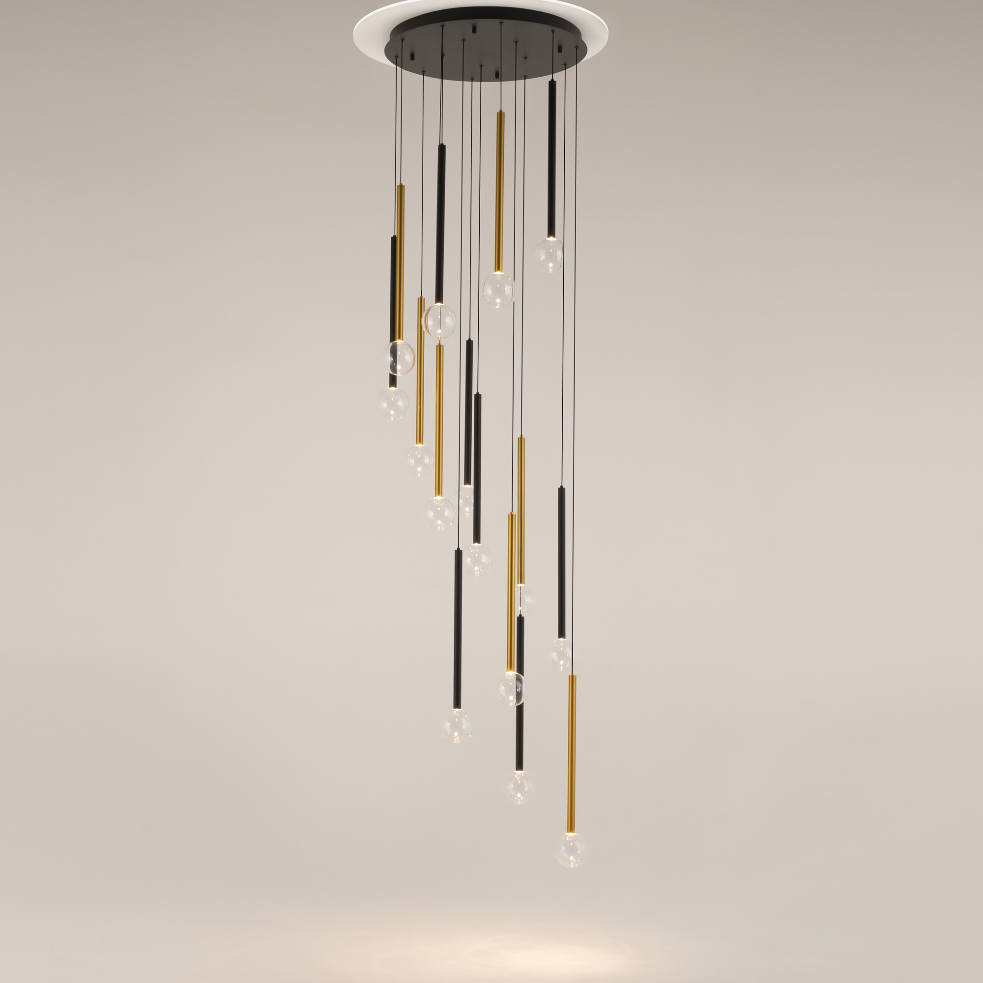 картинка Подвесной светильник Maytoni MOD383PL-L40BBS3K