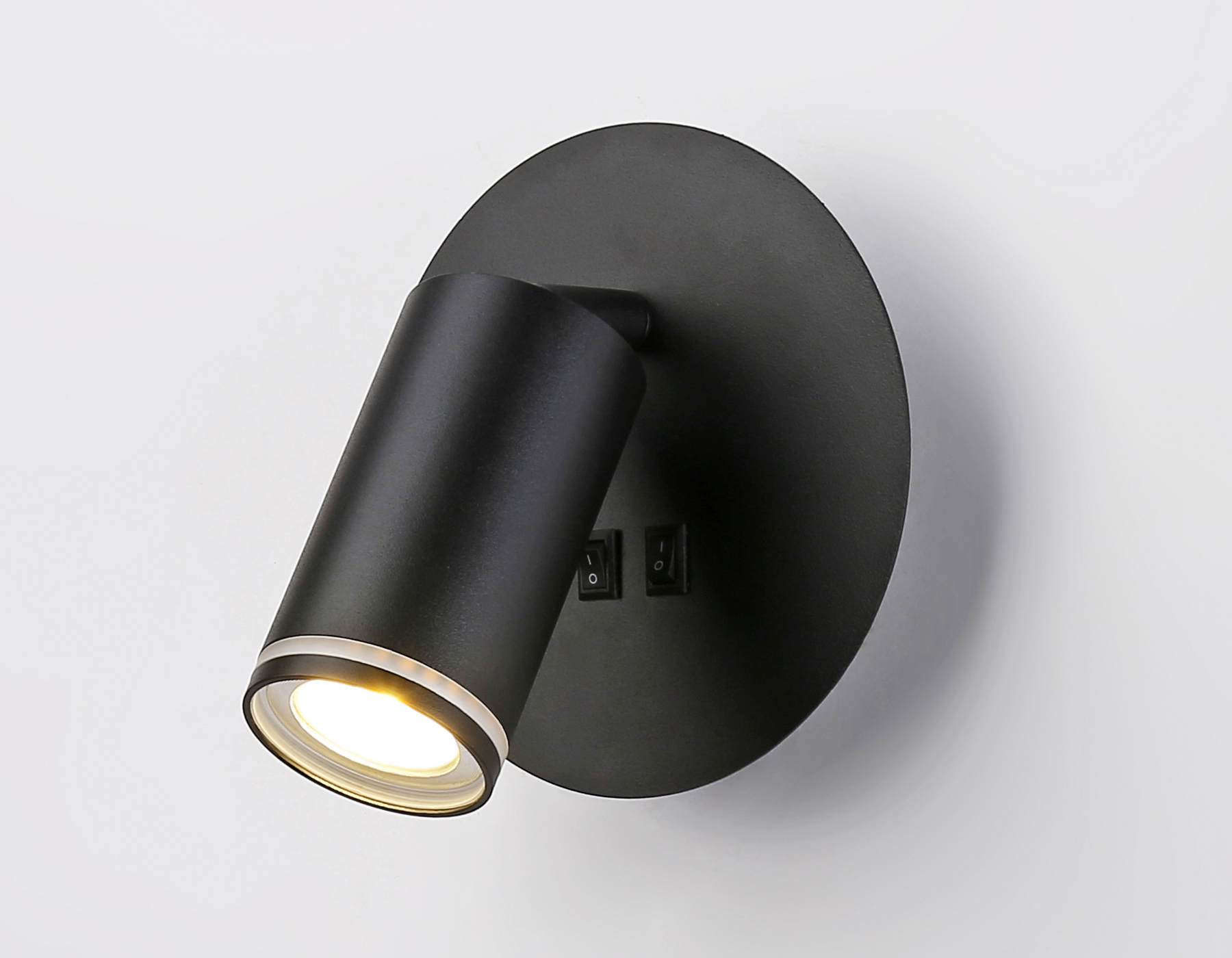 картинка Настенный светильник с выключателем FW2463