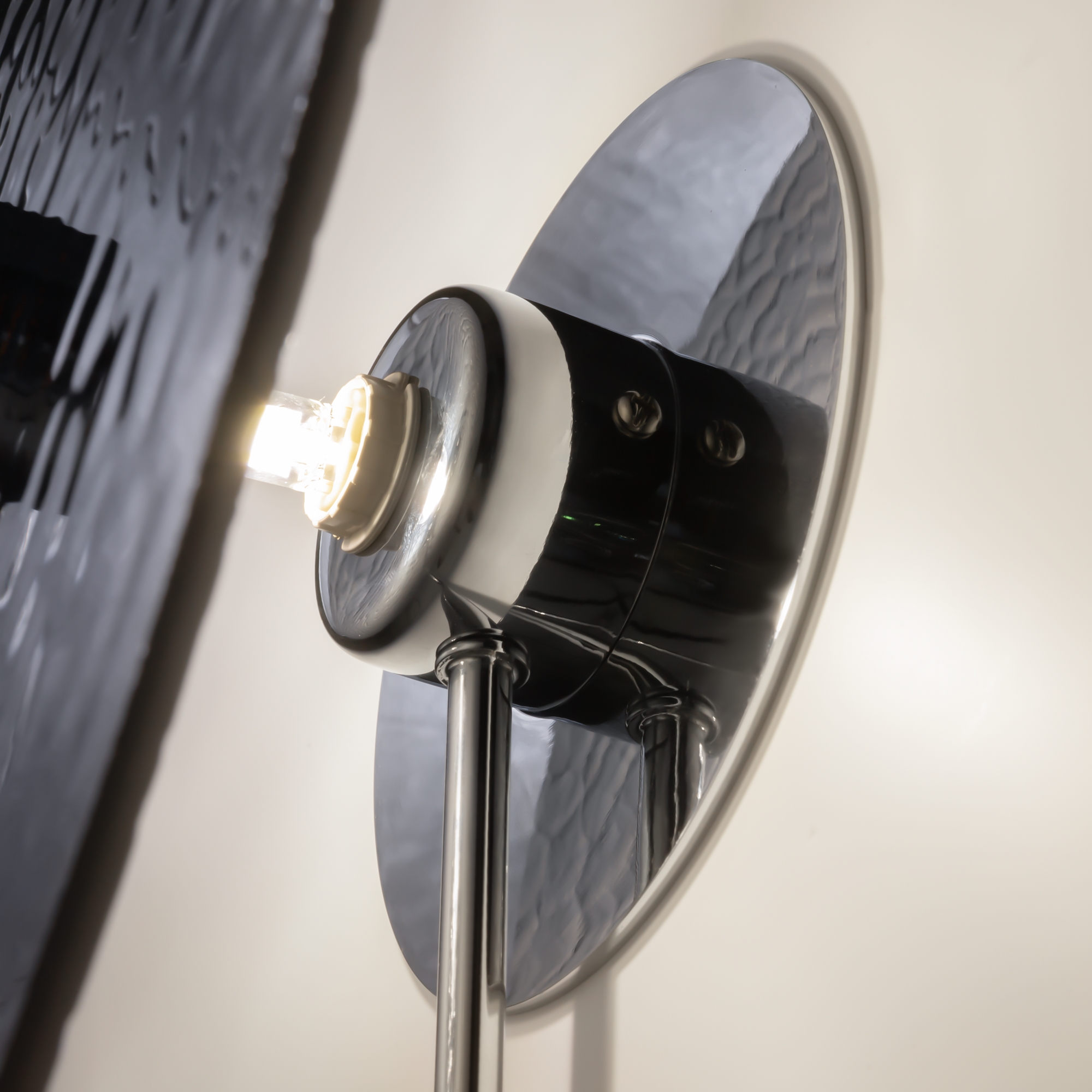 картинка Настенный светильник (бра) Maytoni MOD305WL-01CH