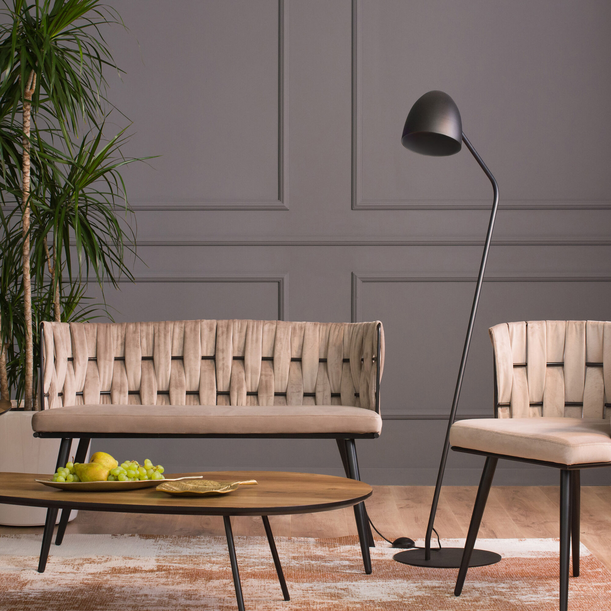 картинка Напольный светильник 5037 Soho Black