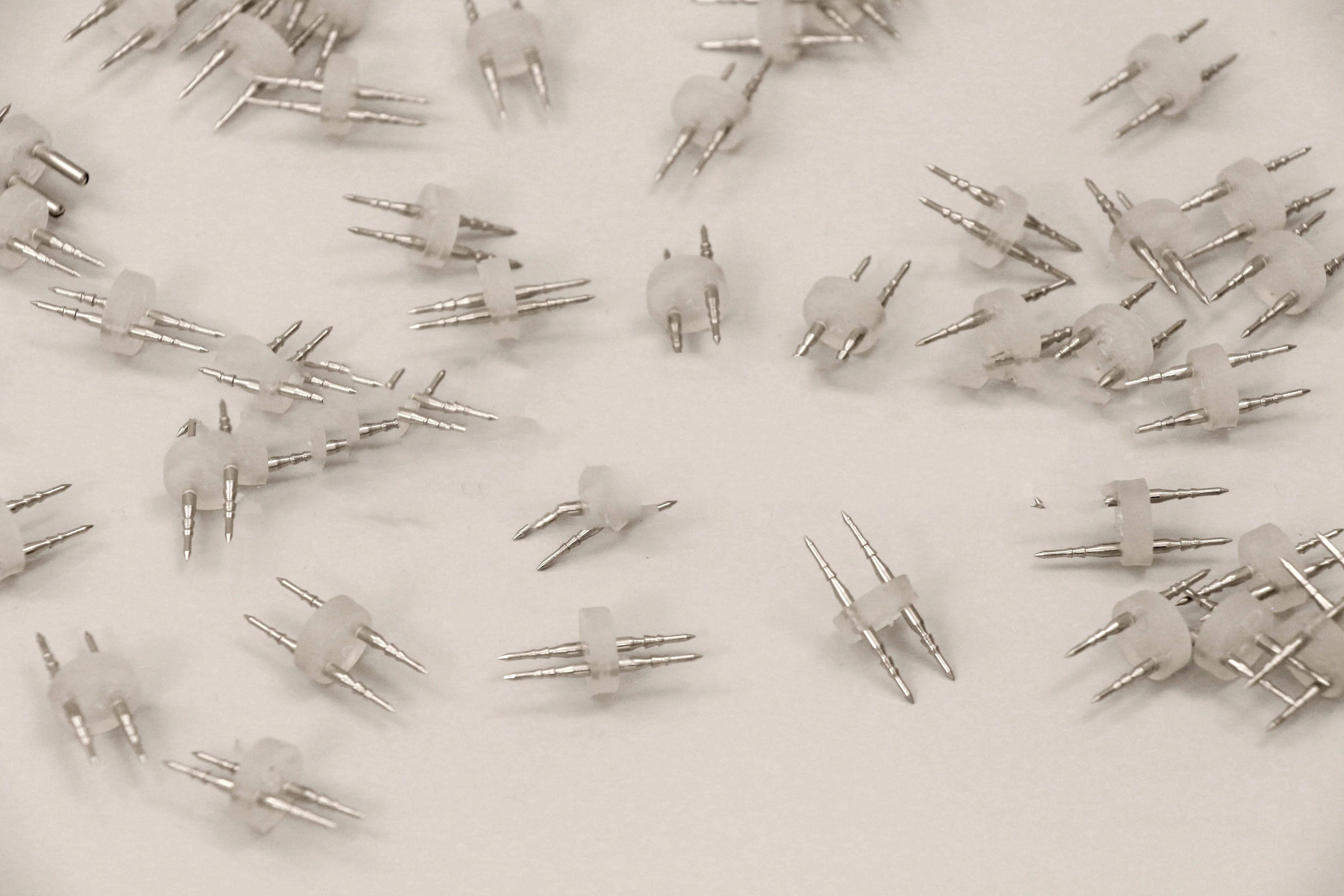 картинка Внутренняя соединительная игла для 2-х проводного дюралайта DL-2W