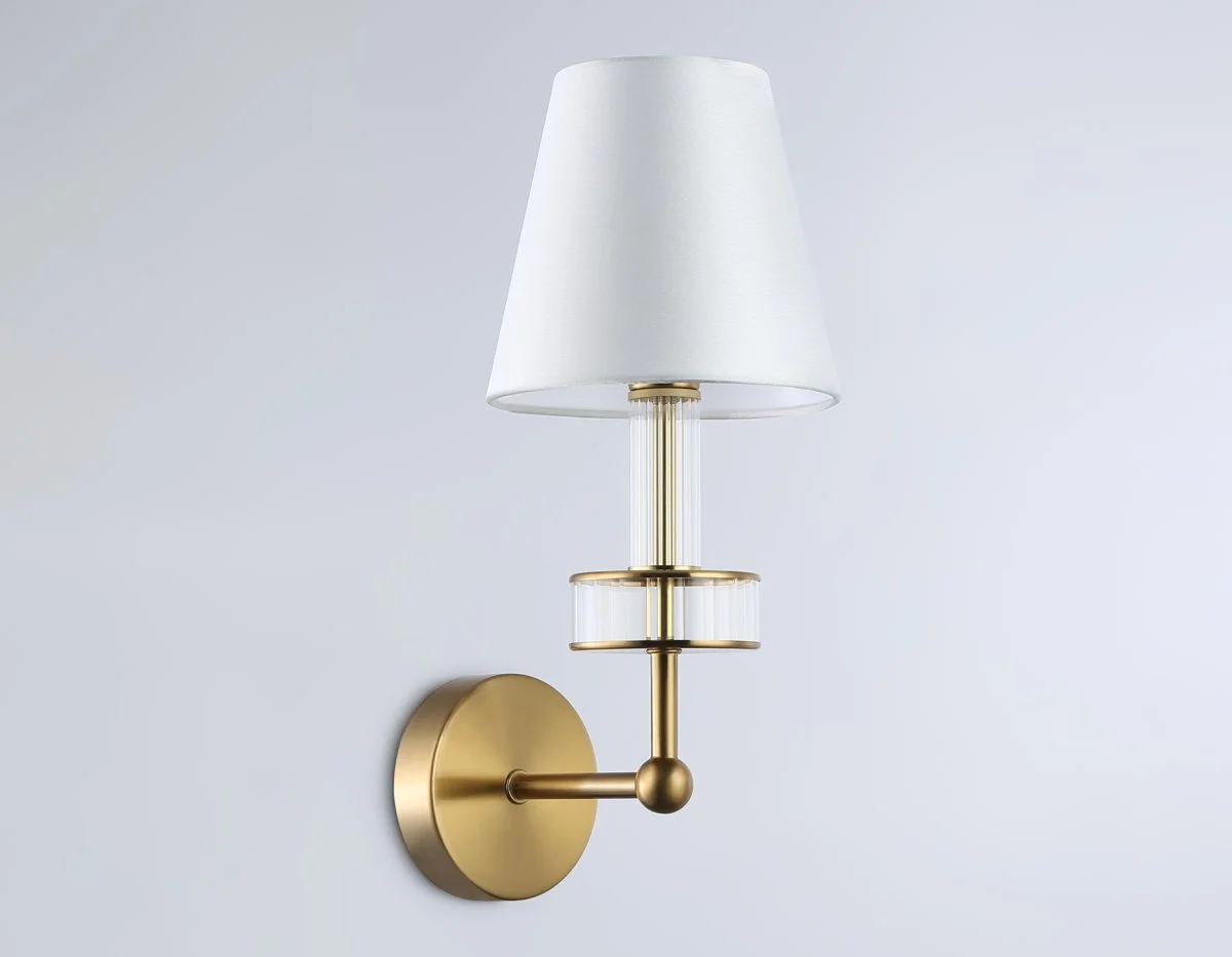 картинка Настенный светильник с абажуром и хрусталем LH71025