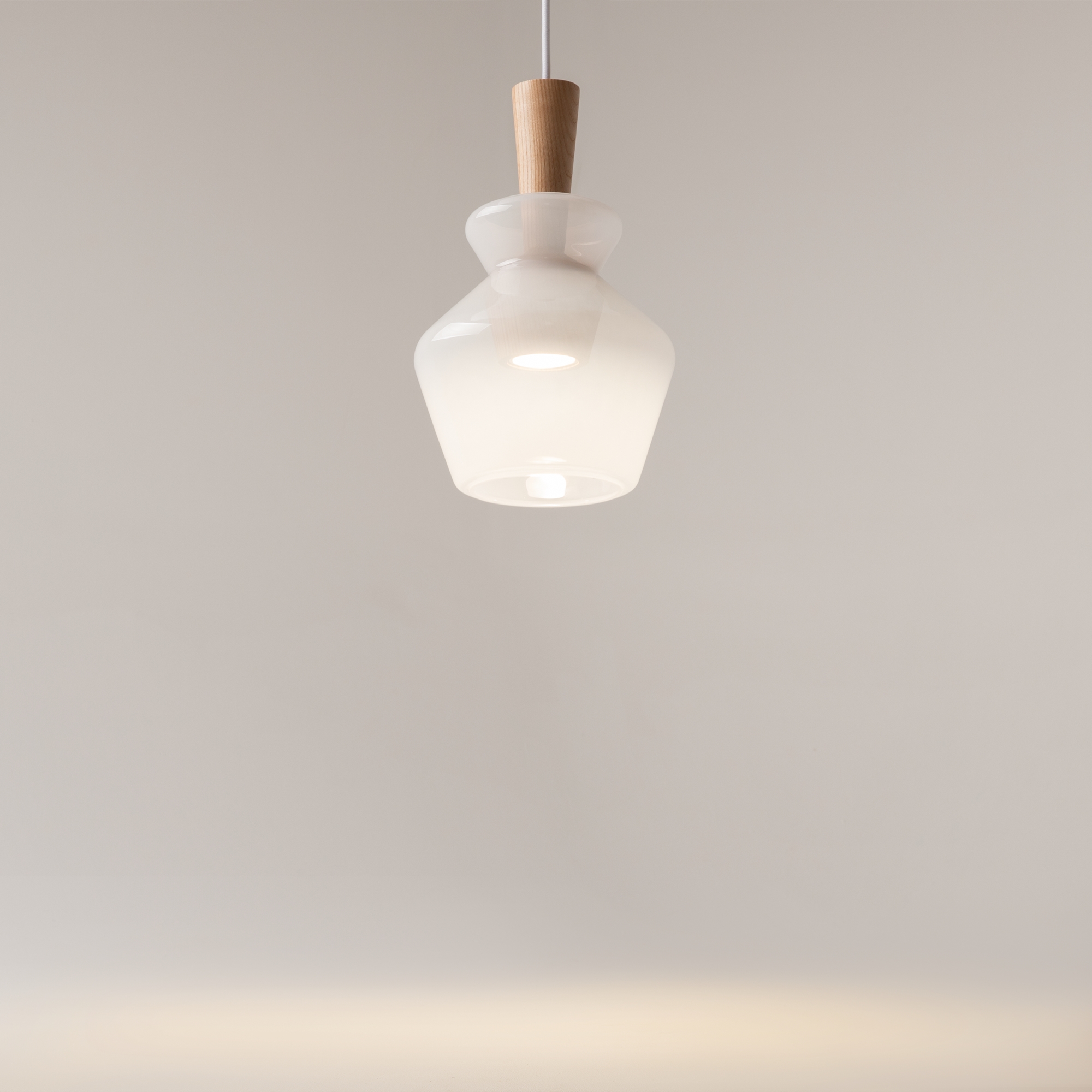 картинка Подвесной светильник Maytoni MOD405PL-01W1