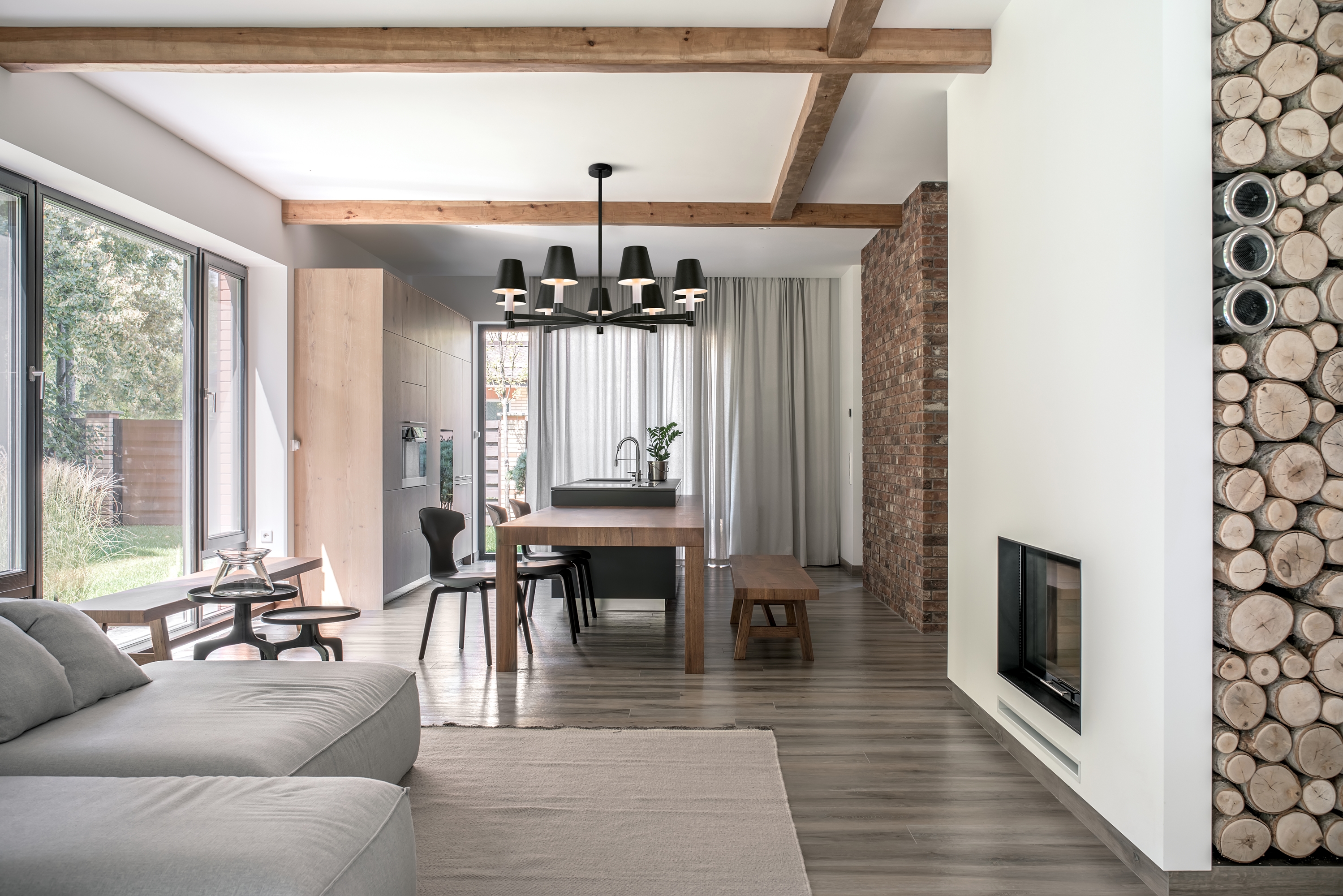 картинка Подвесной светильник Maytoni MOD104PL-09B