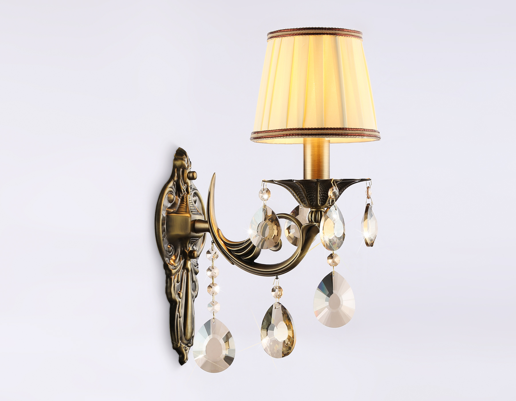 картинка Настенный светильник с абажуром и хрусталем TR4578