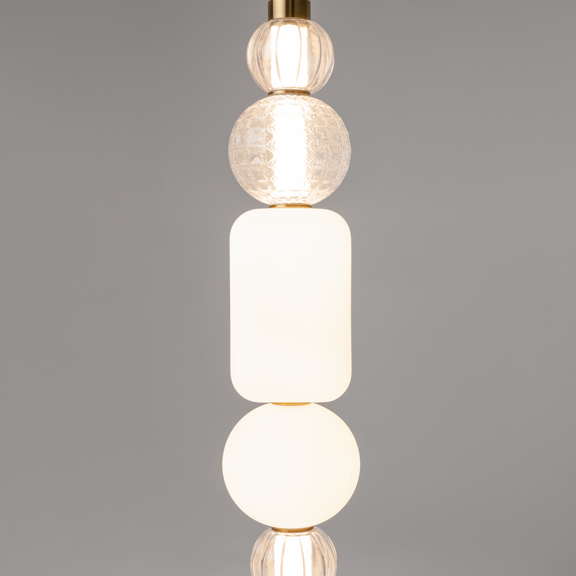 картинка Подвесной светильник Maytoni P069PL-L35G3K