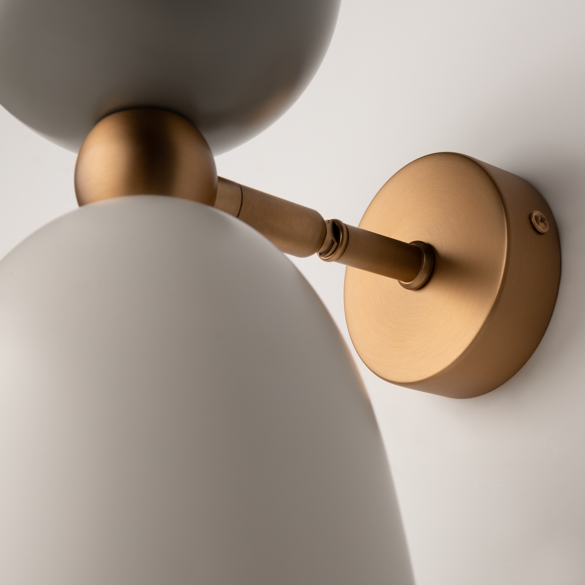 картинка Настенный светильник (бра) Maytoni MOD113WL-01W