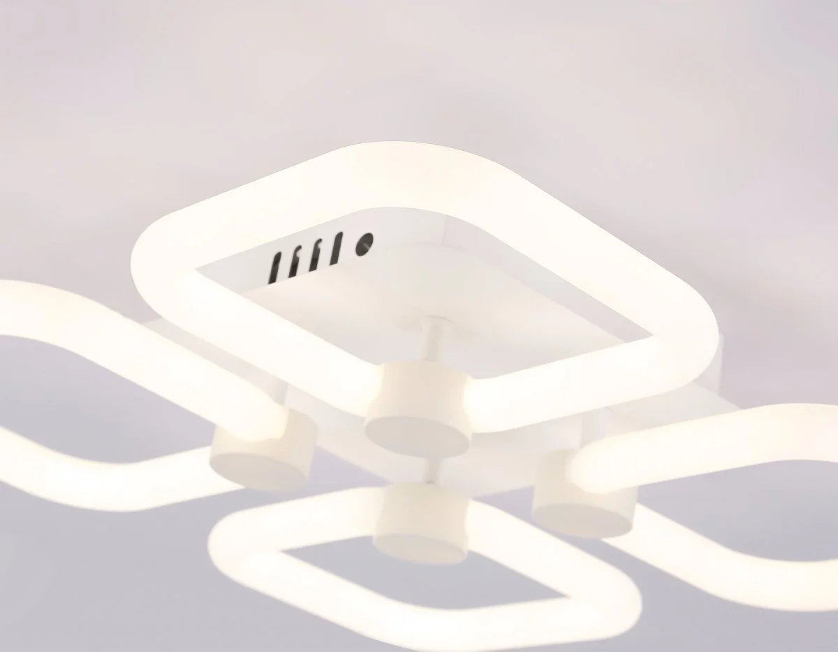 картинка Потолочный светодиодный светильник с пультом