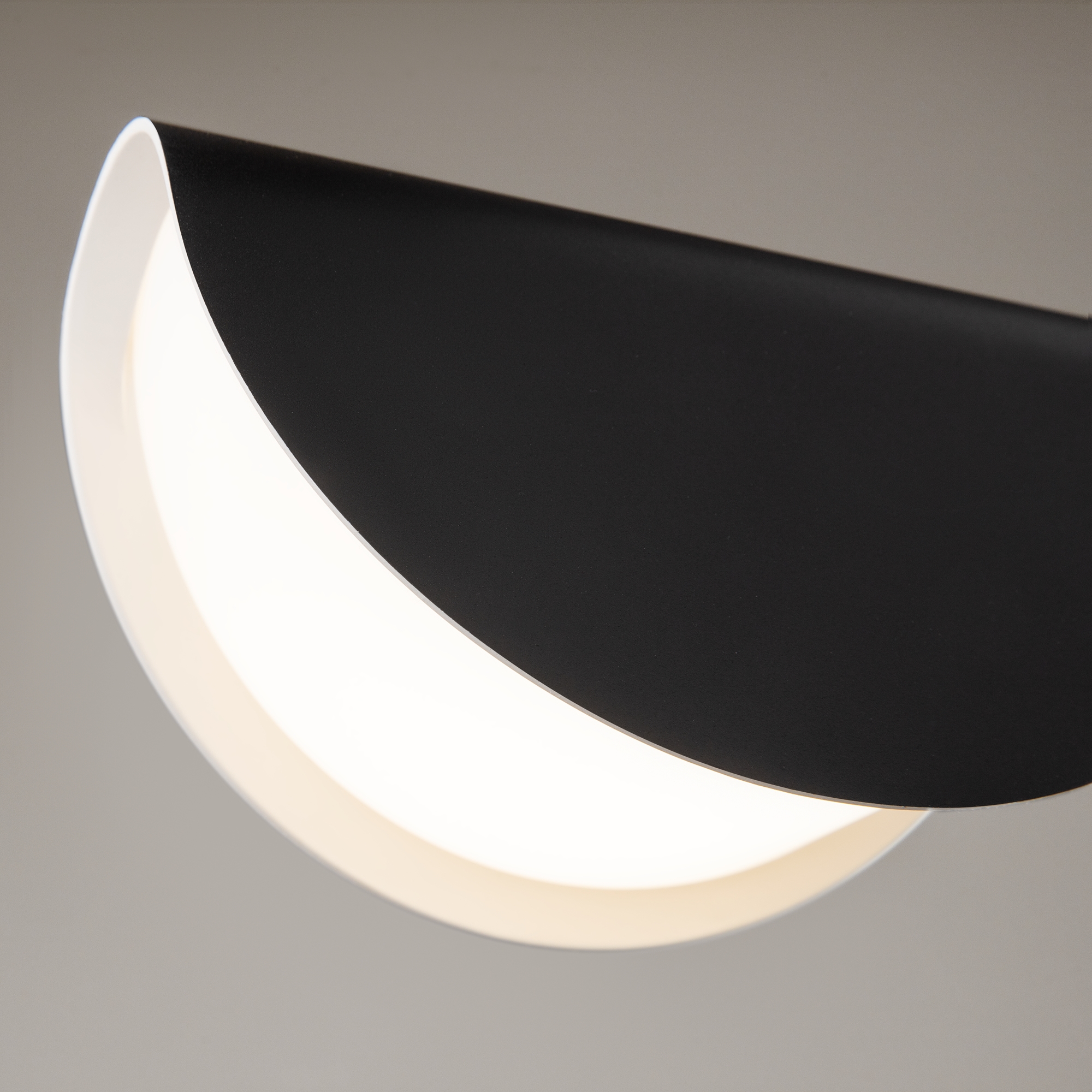 картинка Напольный светильник (торшер) Maytoni MOD126FL-01B