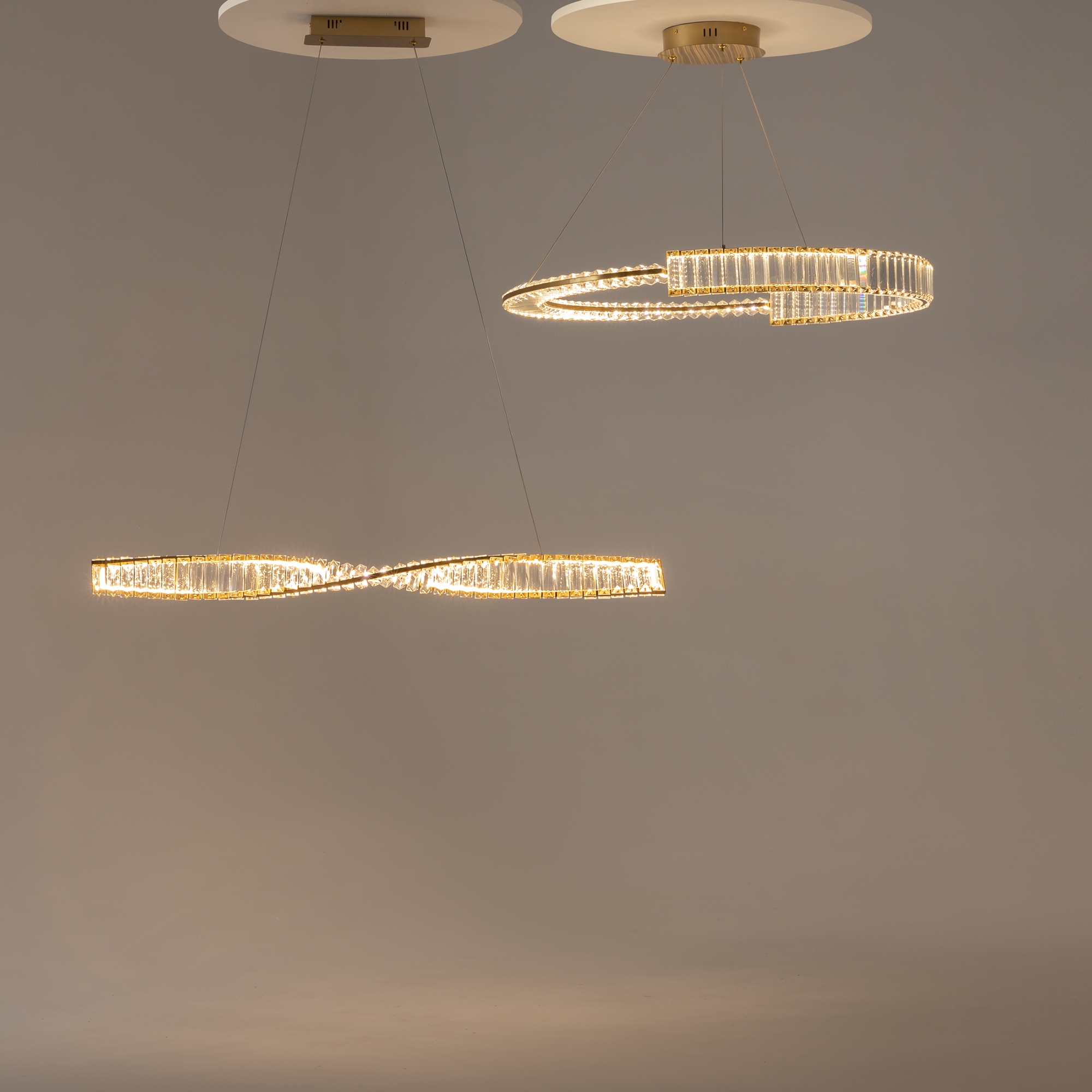 картинка Подвесной светильник Maytoni P097PL-L28BS3K