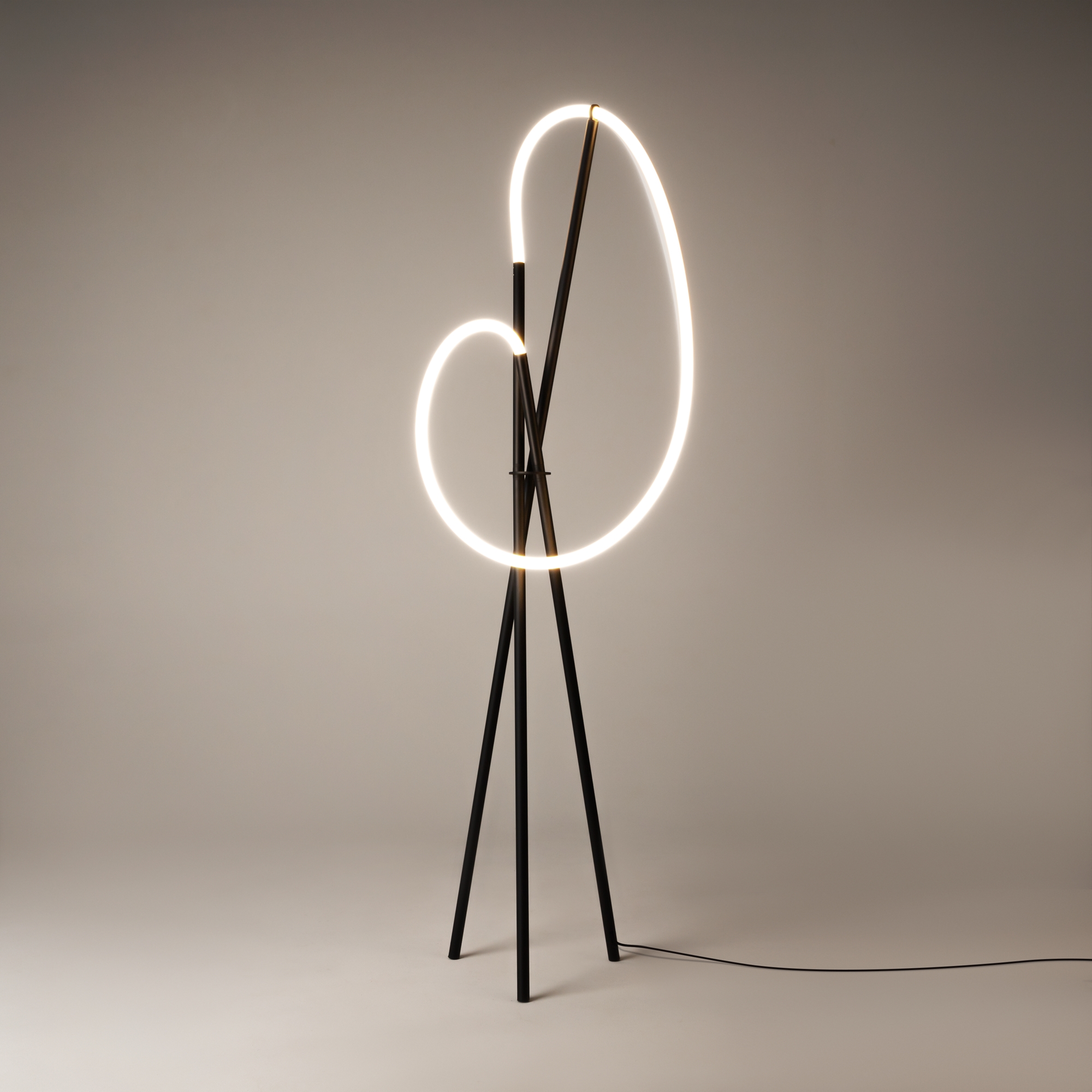 картинка Напольный светильник (торшер) Maytoni MOD369FL-L36B3K