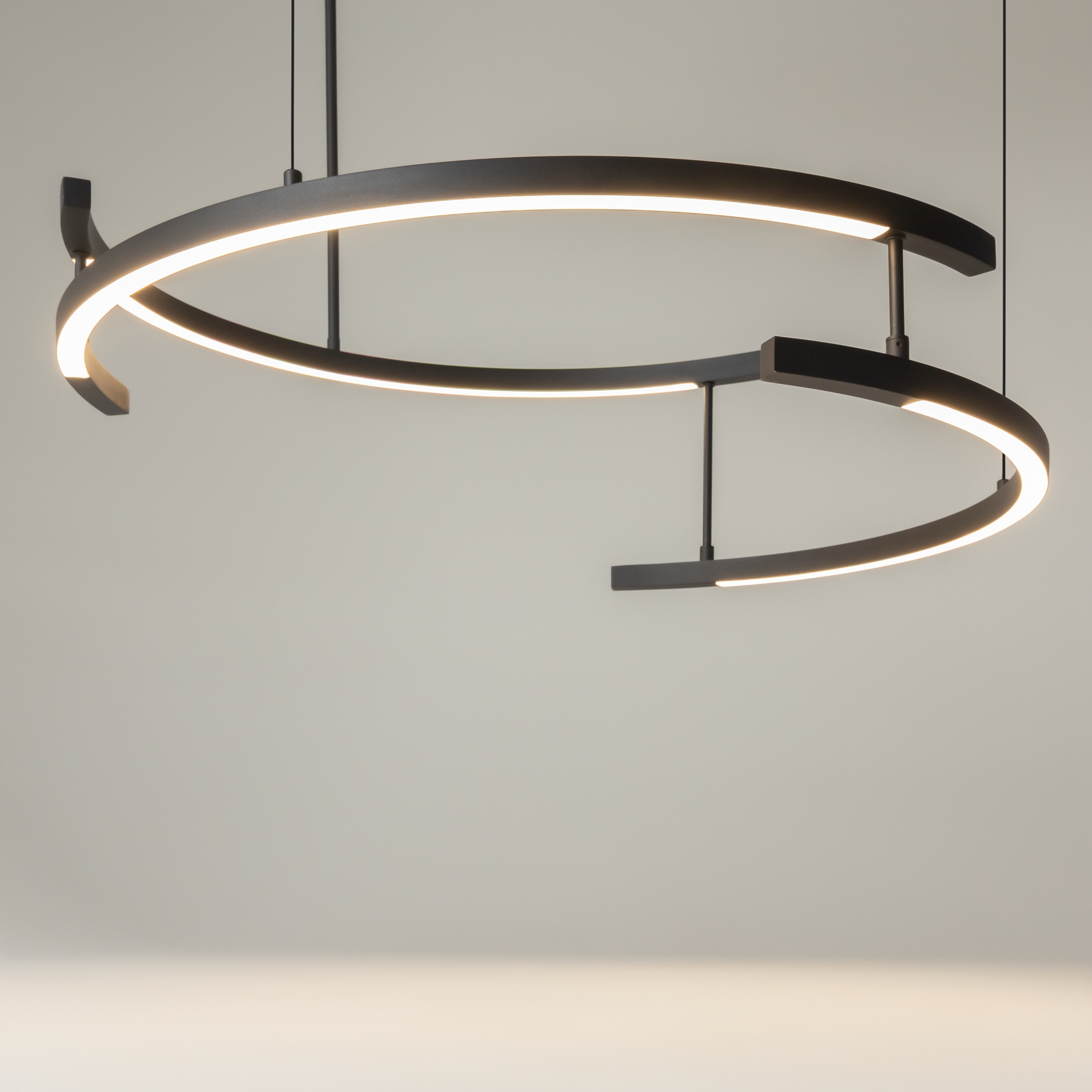 картинка Подвесной светильник Maytoni MOD016PL-L52BK